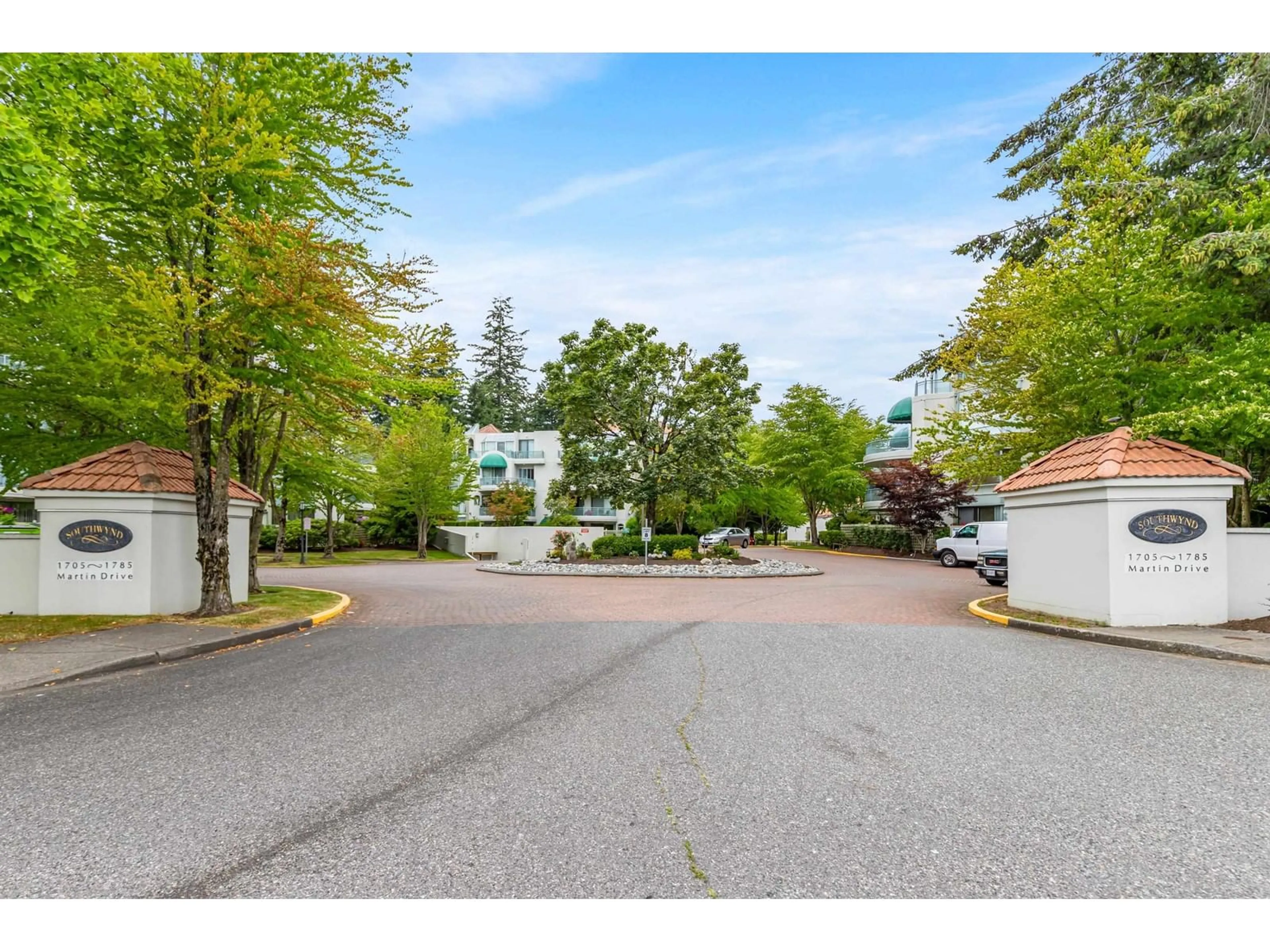 A pic from exterior of the house or condo, the street view for 406 1705 MARTIN DRIVE, Surrey British Columbia V4A9T5