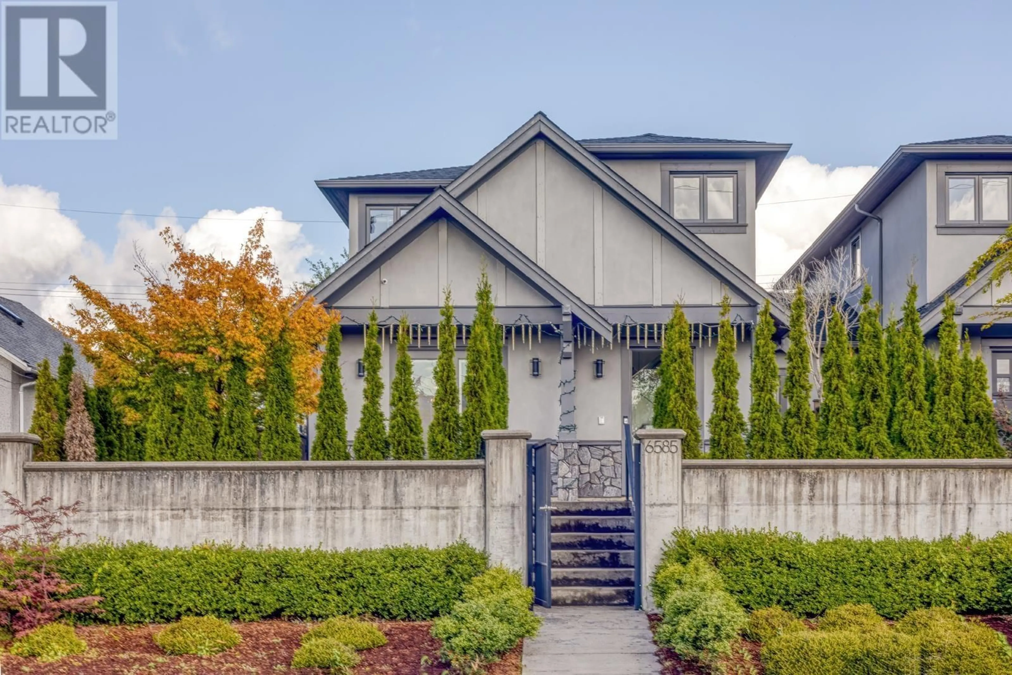 Frontside or backside of a home, cottage for 6585 HALIFAX STREET, Burnaby British Columbia V5B2P9