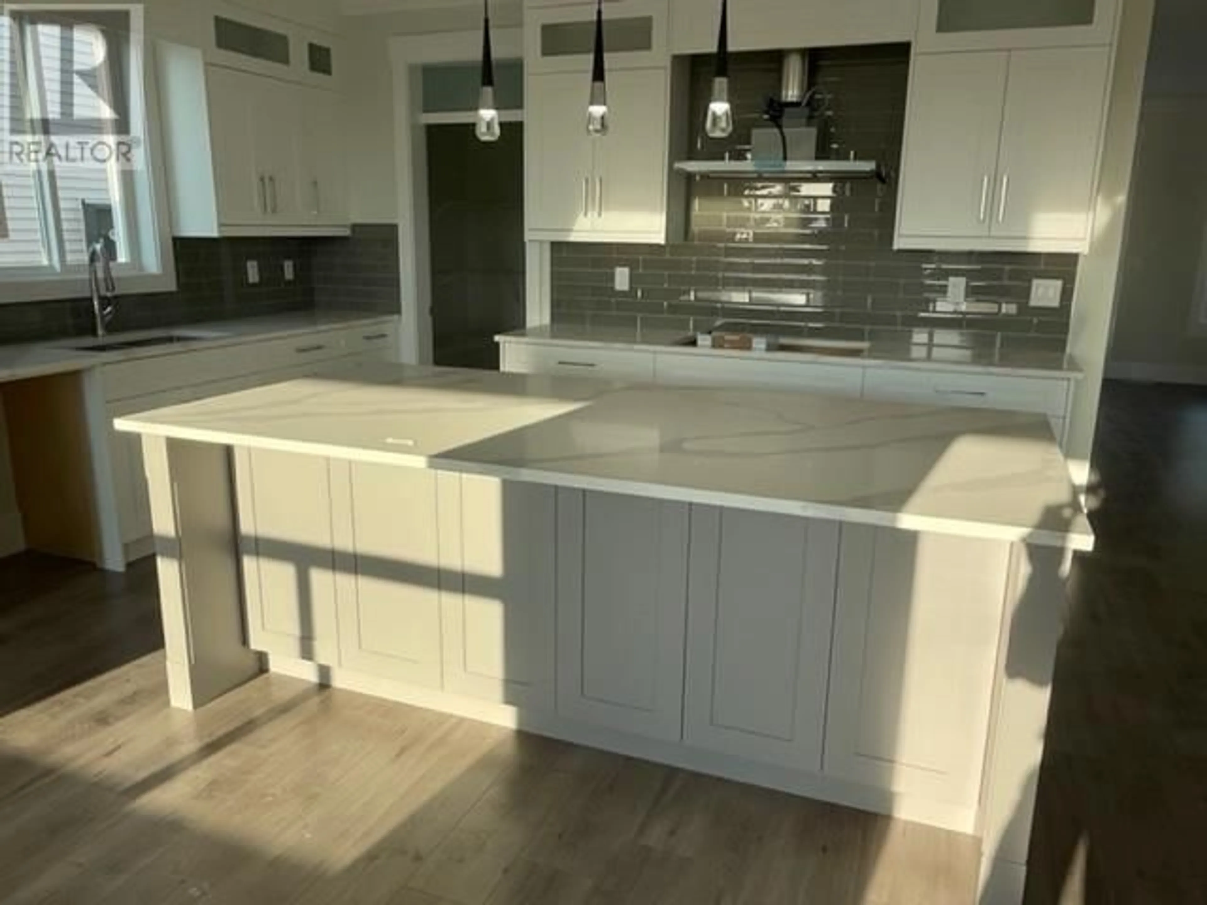 Open concept kitchen, ceramic/tile floor for 13633 232A STREET, Maple Ridge British Columbia V4R0H1