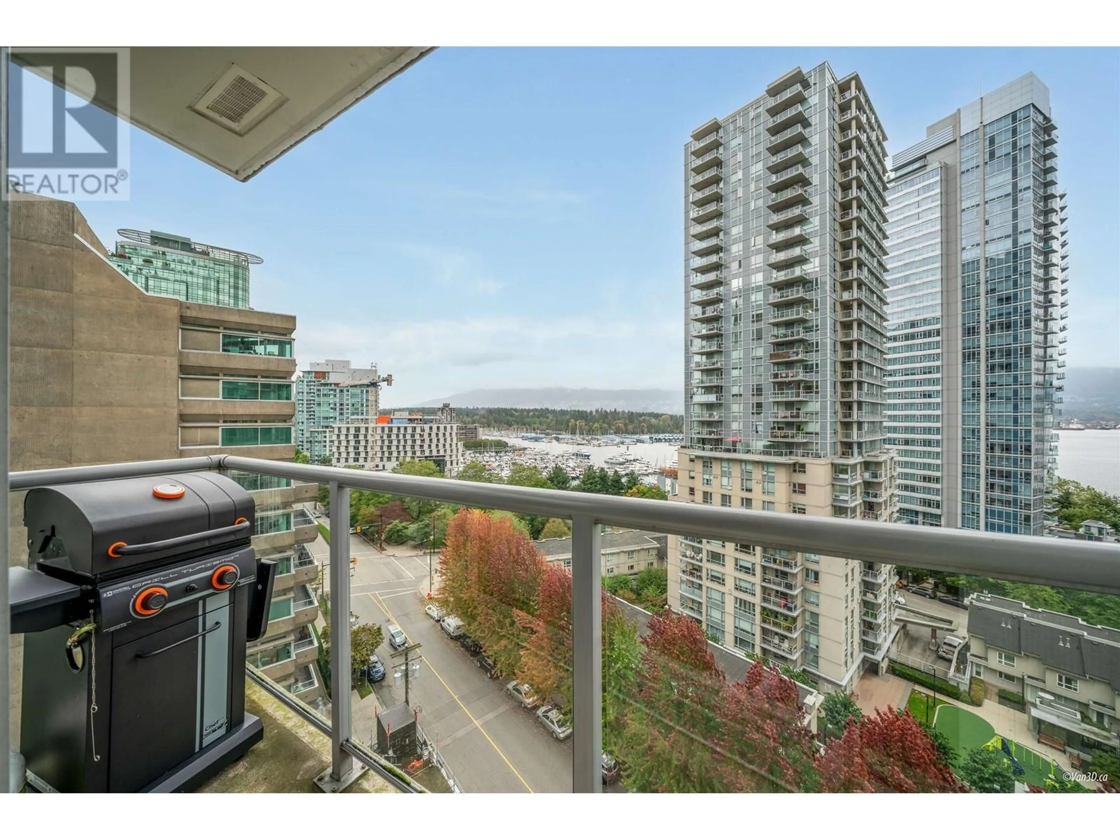 A pic from exterior of the house or condo, the view of city buildings for 1003 1228 W HASTINGS STREET, Vancouver British Columbia V6E4S6