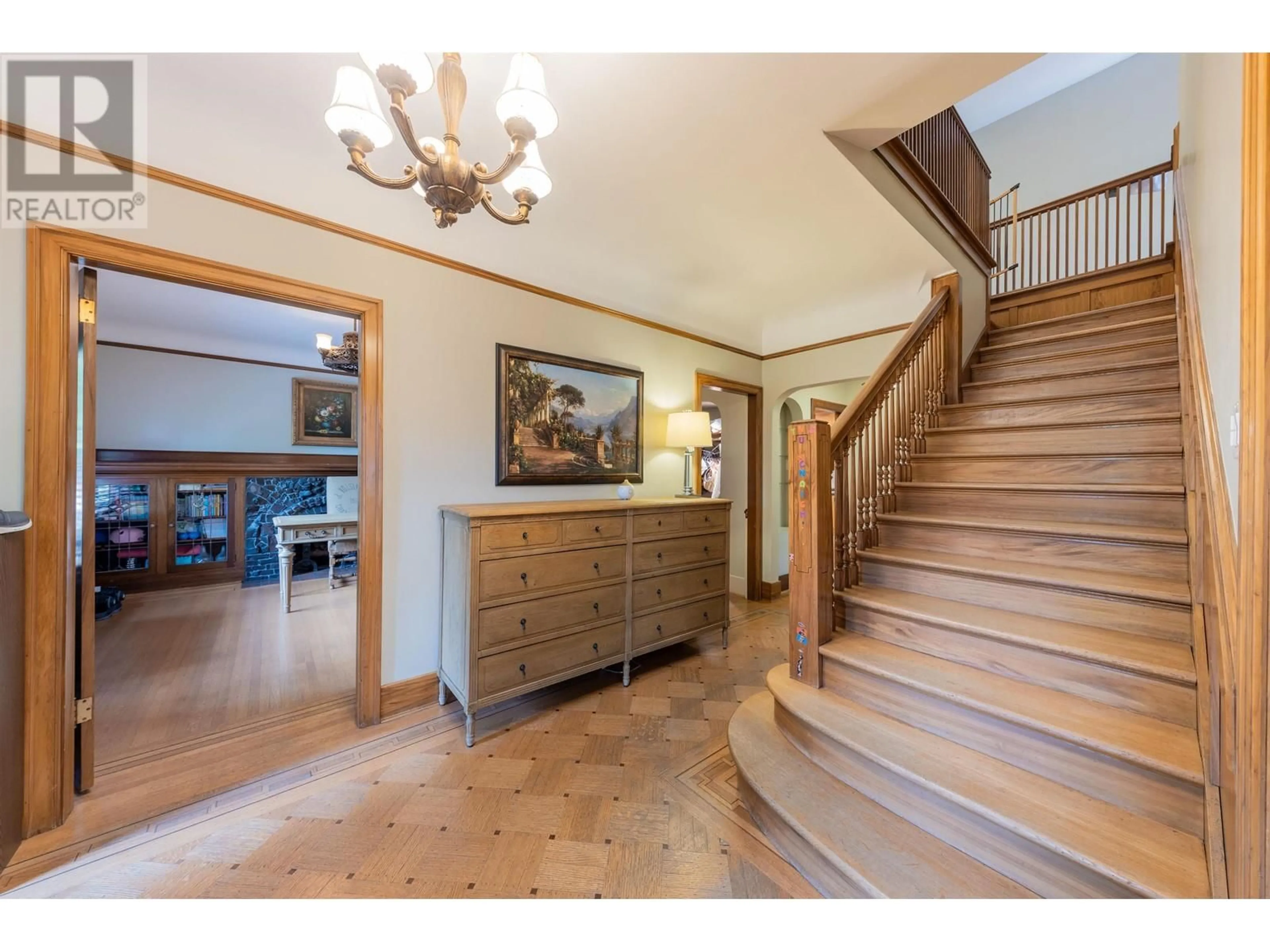 Indoor foyer, wood floors for 6026 ANGUS DRIVE, Vancouver British Columbia V6M3P1