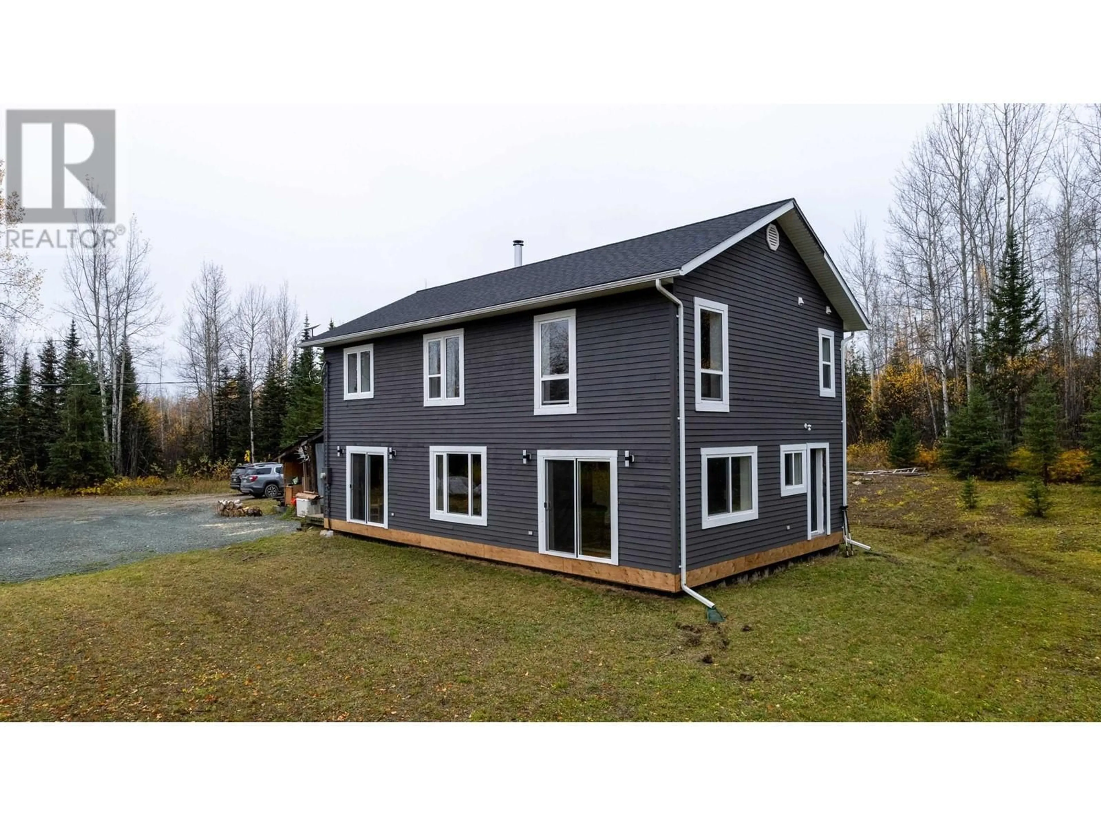 Home with vinyl exterior material, building for 37729 UPPER FRASER ROAD, Prince George British Columbia V0J3M0