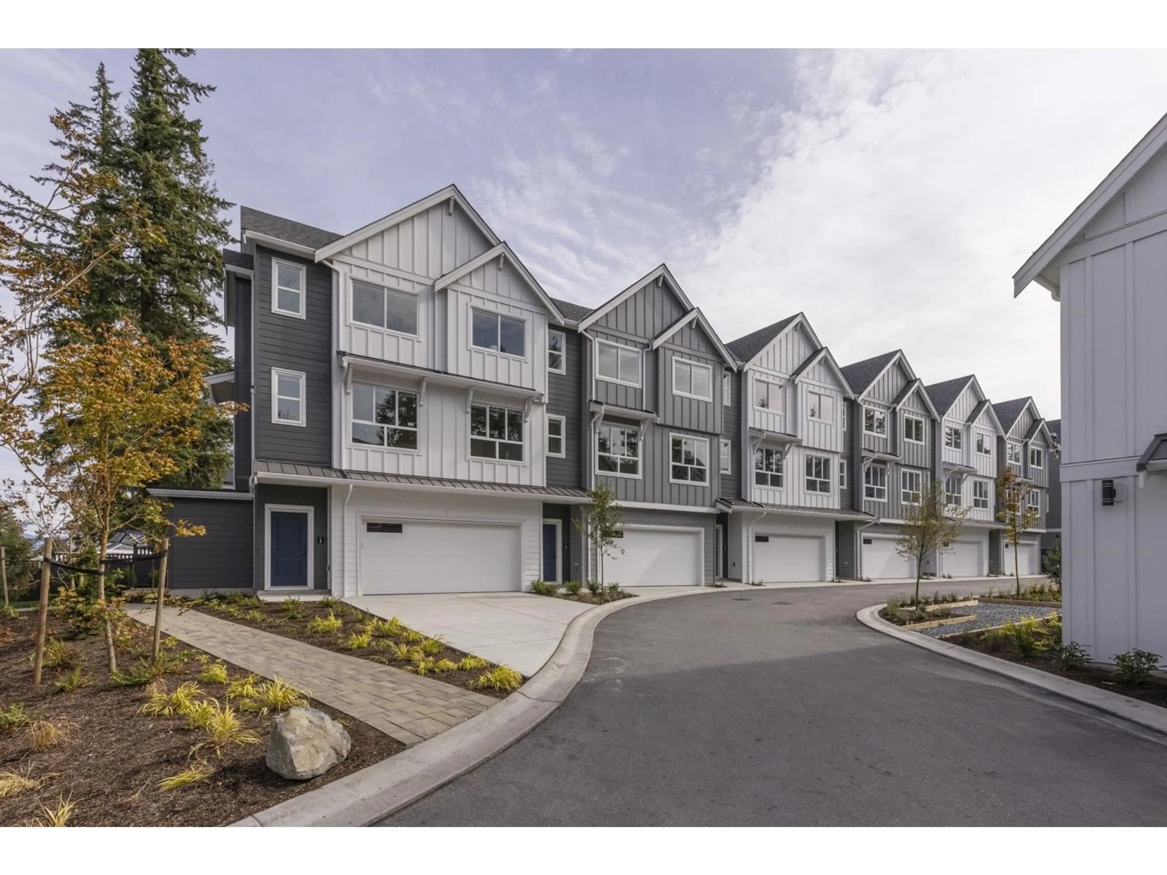 A pic from exterior of the house or condo for 32 17458 100 AVENUE, Surrey British Columbia V4N4L4