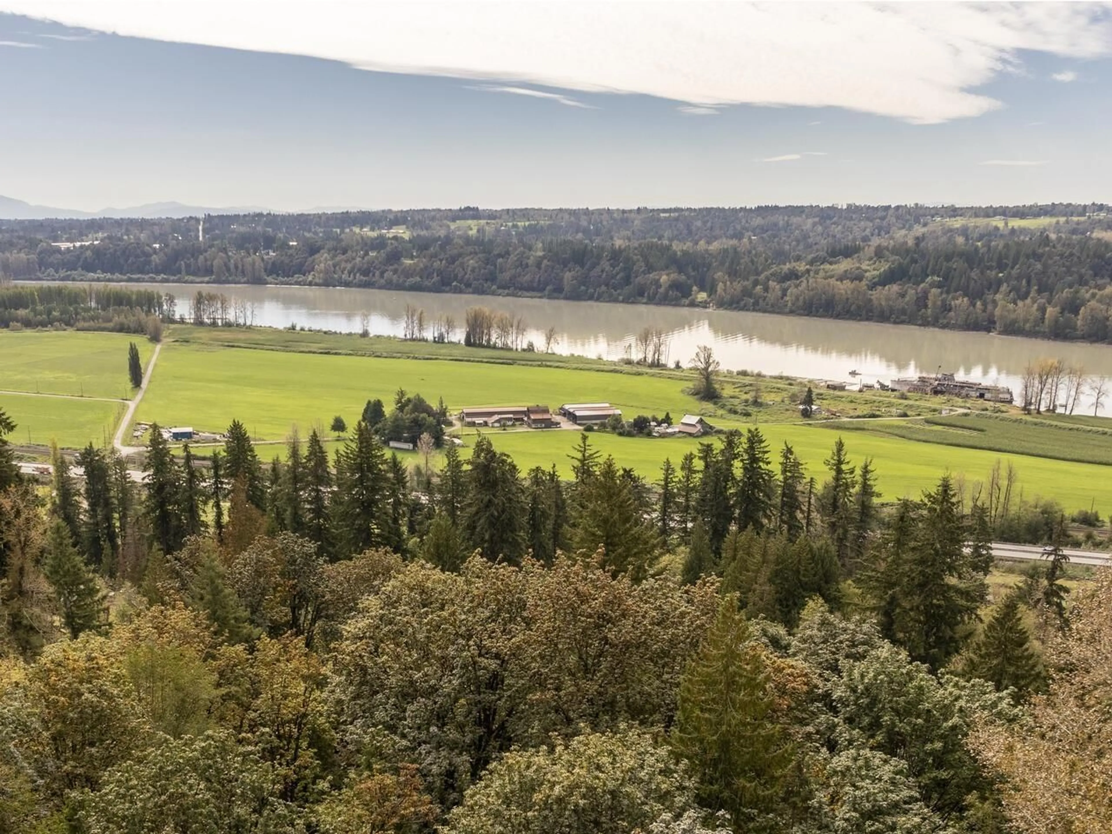 A pic from outside/outdoor area/front of a property/back of a property/a pic from drone, water/lake/river/ocean view for 30362 GUNN, Mission British Columbia V4S1H2