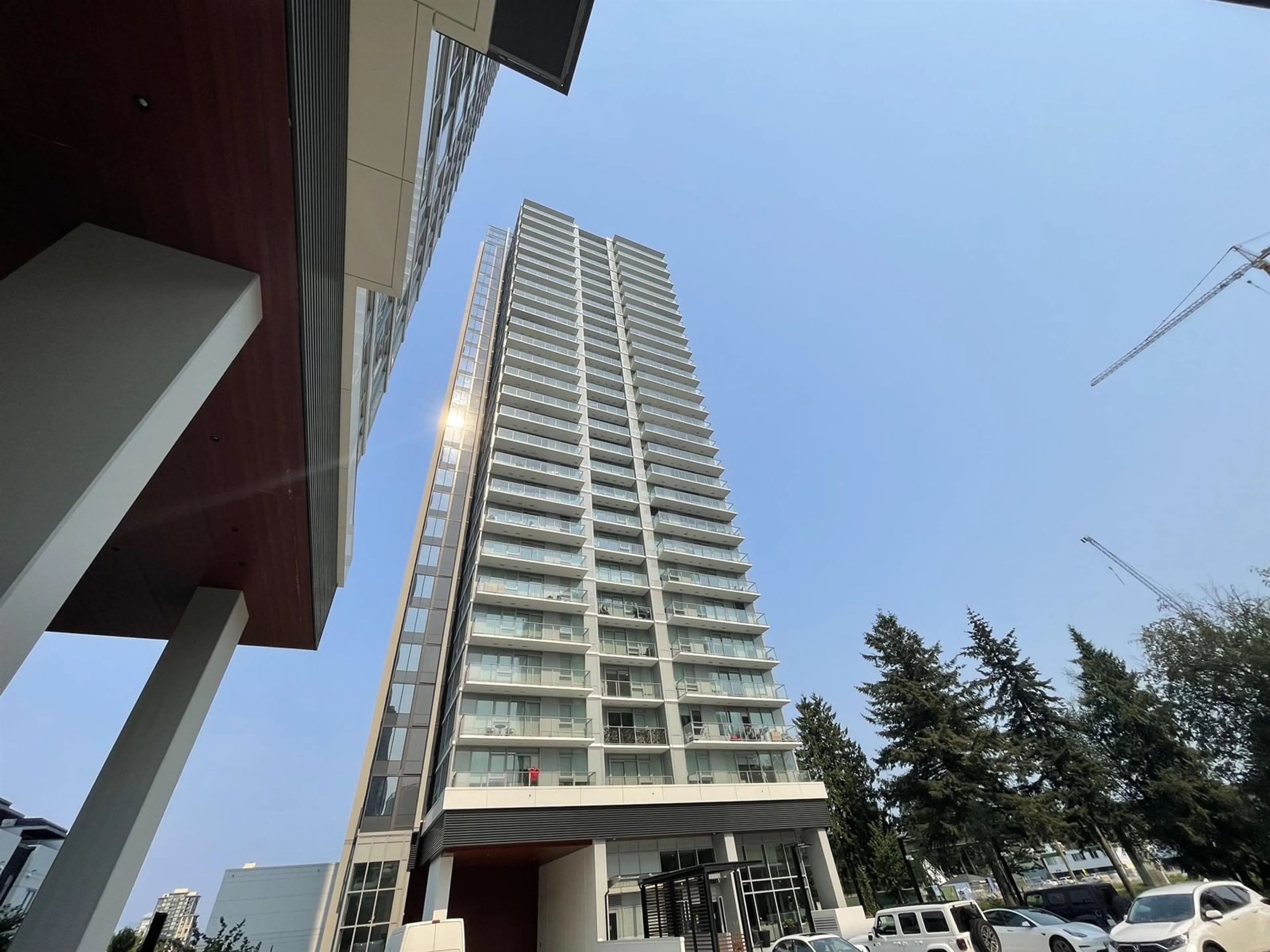 A pic from exterior of the house or condo, the front or back of building for 509 13428 105 AVENUE, Surrey British Columbia V3T0S6