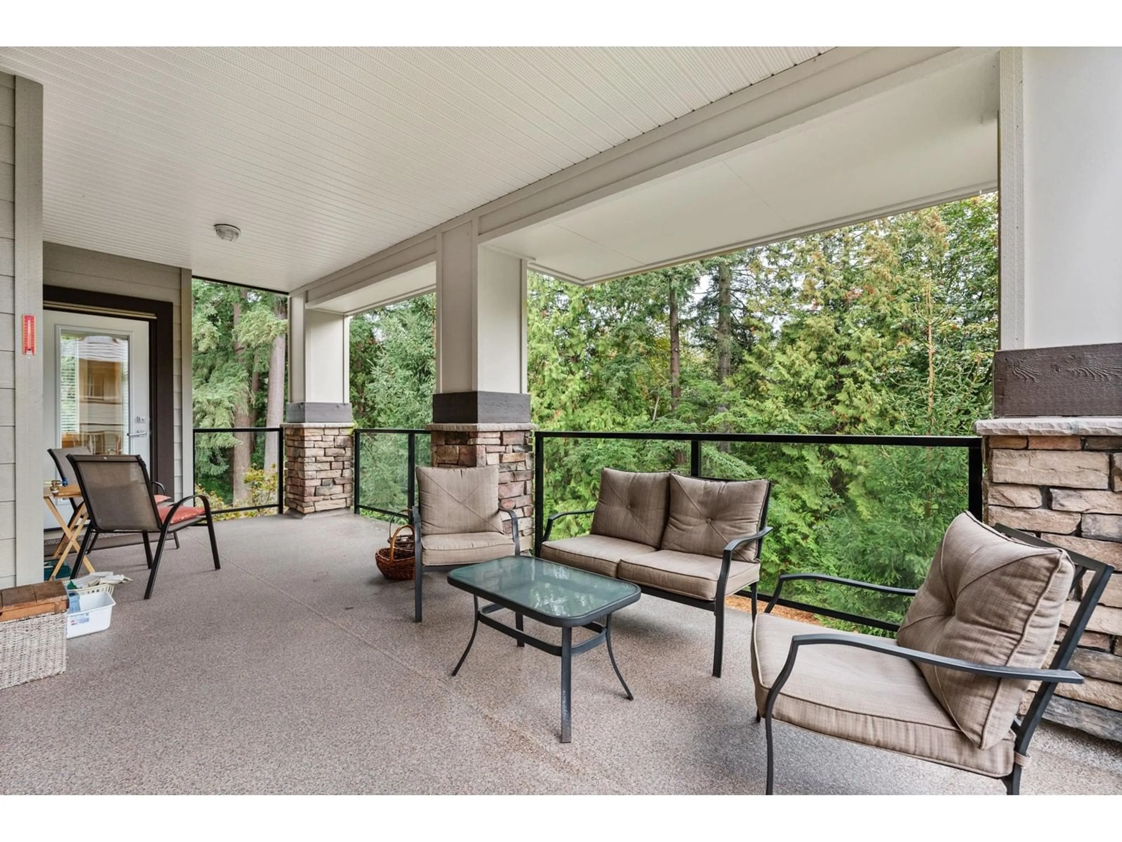 Patio for 204 15145 36 AVENUE, Surrey British Columbia V3Z4R3