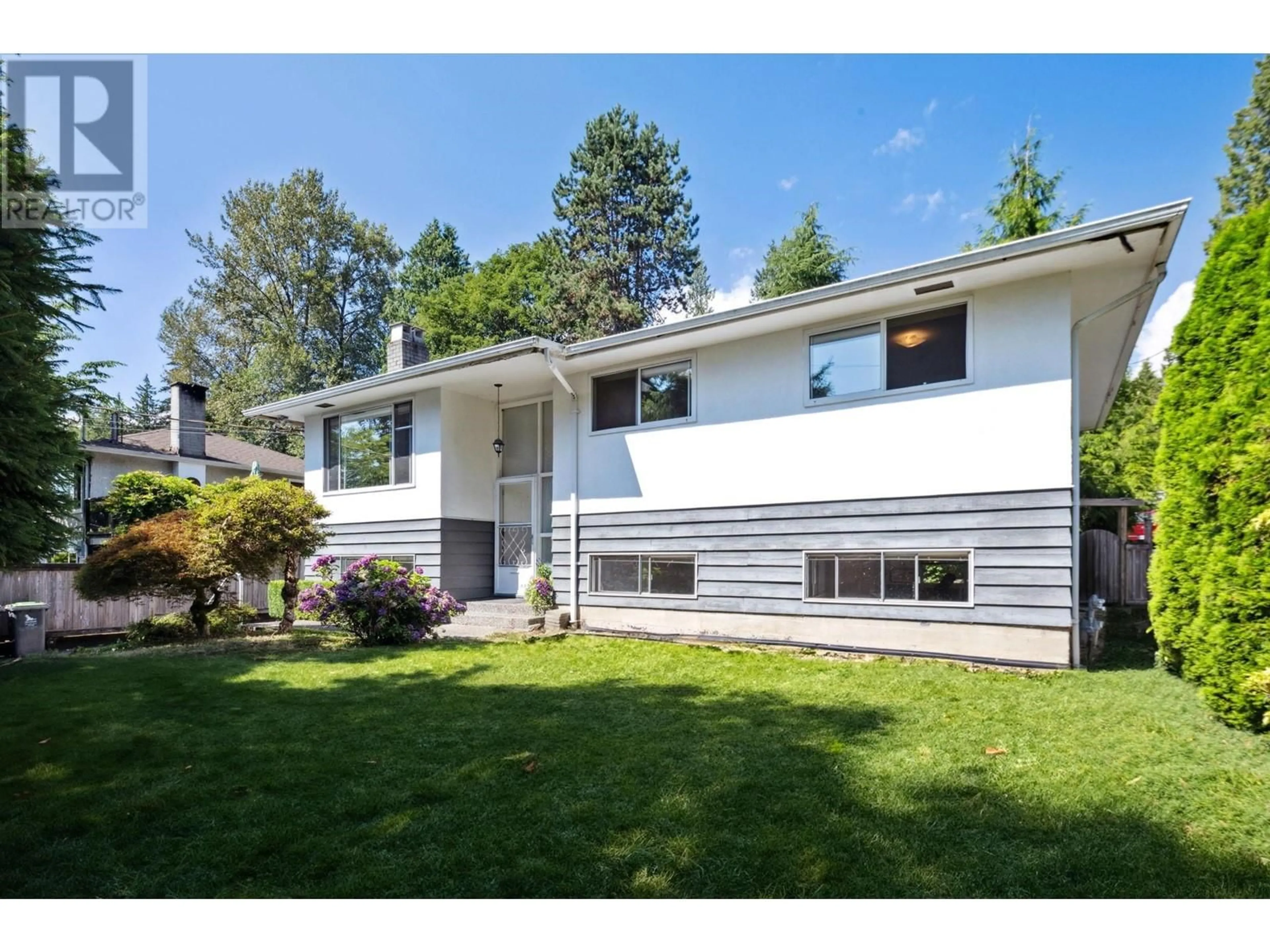 Home with vinyl exterior material for 1498 DORAN ROAD, North Vancouver British Columbia V7K1N2