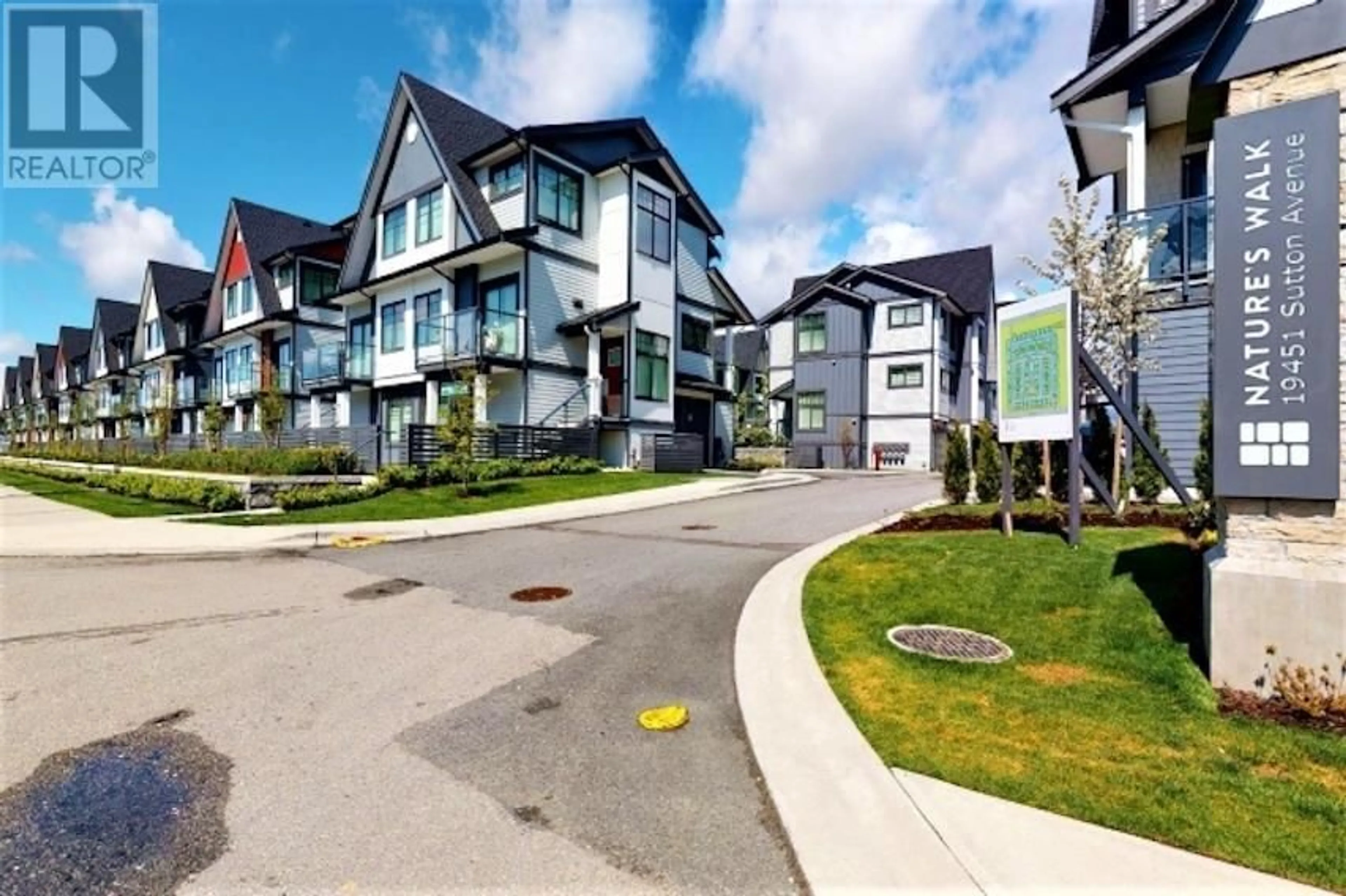 A pic from exterior of the house or condo for 35 19451 SUTTON AVENUE, Pitt Meadows British Columbia V3Y0G6