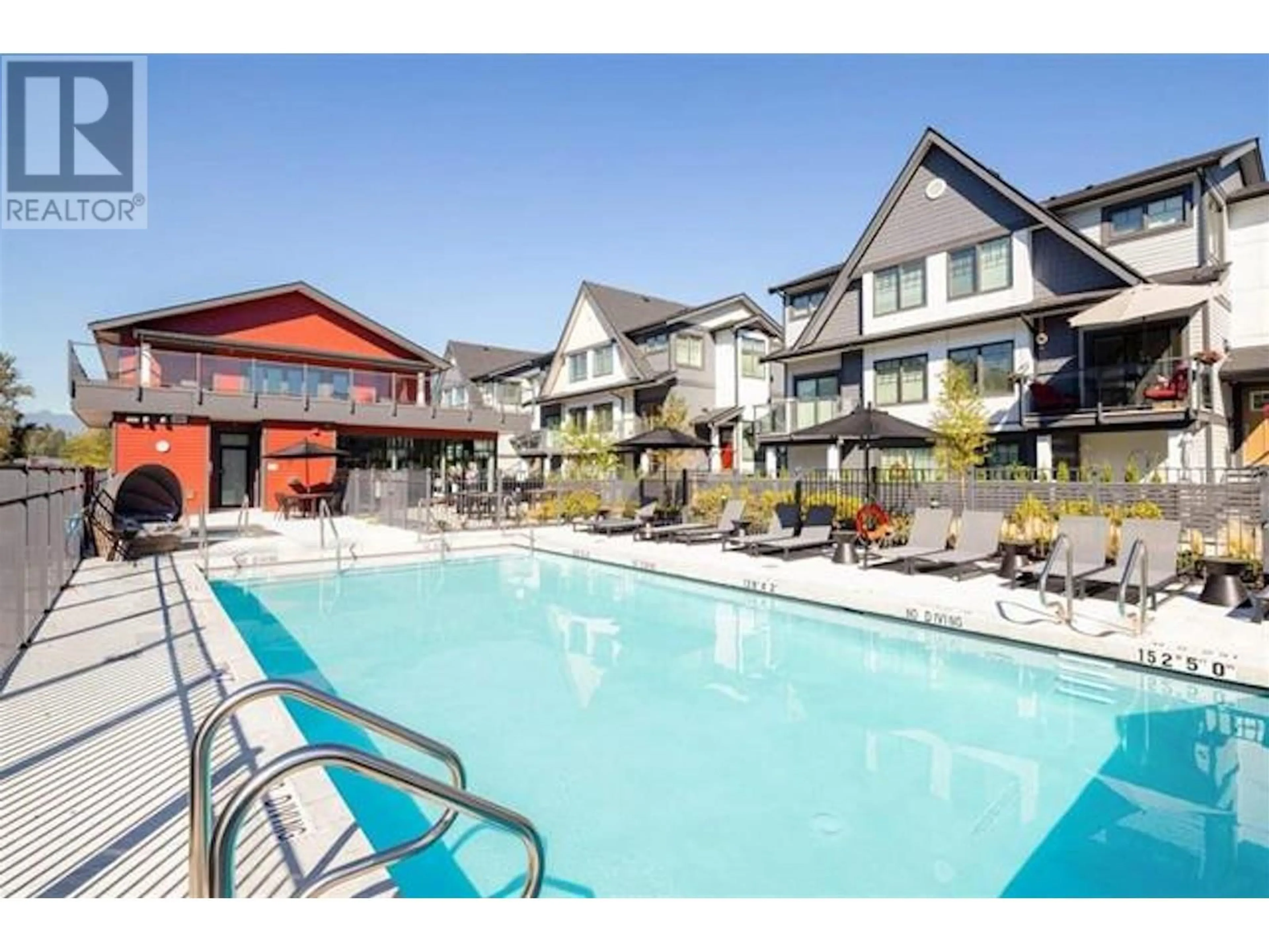 Indoor or outdoor pool for 35 19451 SUTTON AVENUE, Pitt Meadows British Columbia V3Y0G6