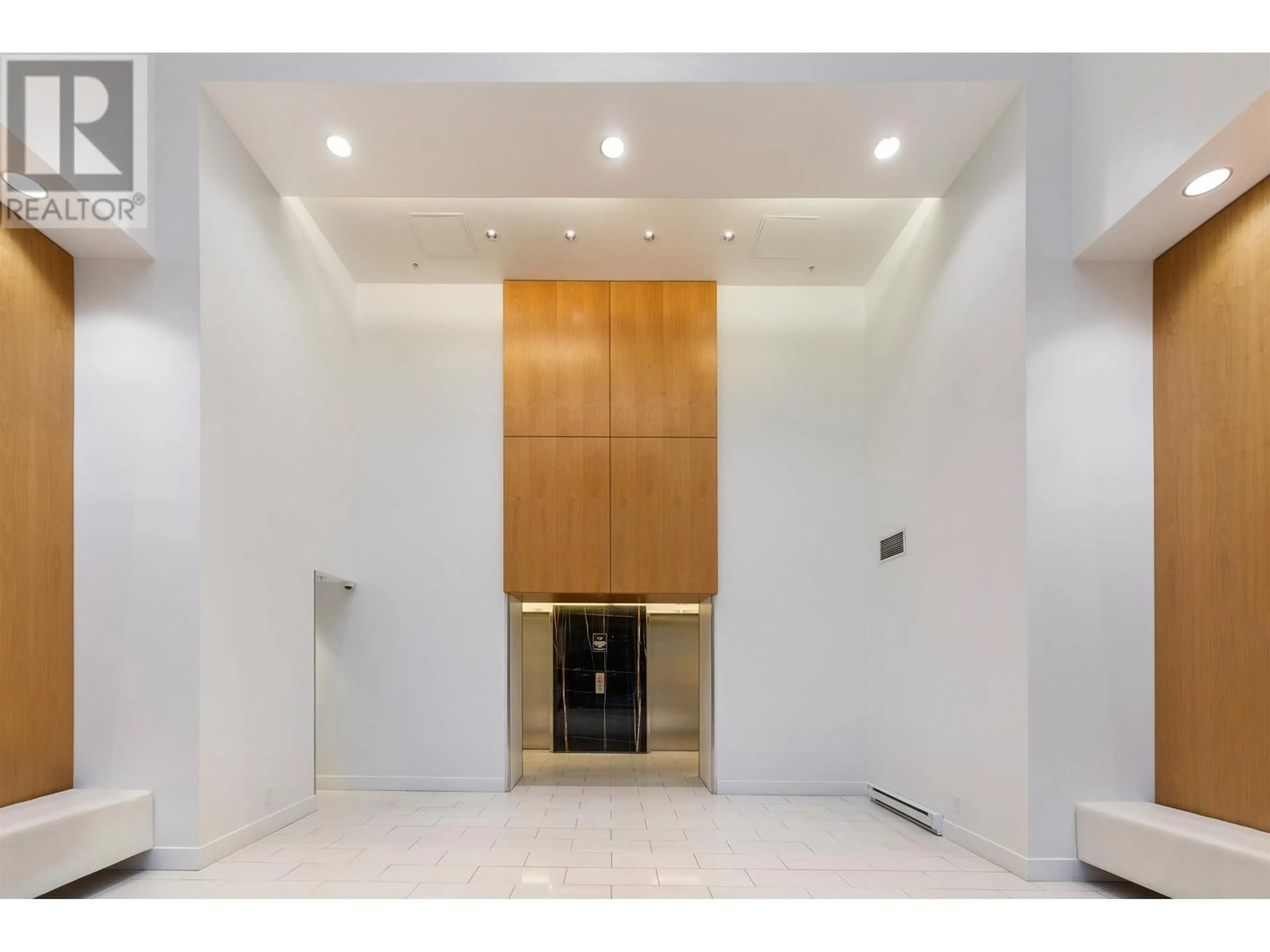 Indoor foyer, unknown floor for 602 1055 HOMER STREET, Vancouver British Columbia V6B1G3