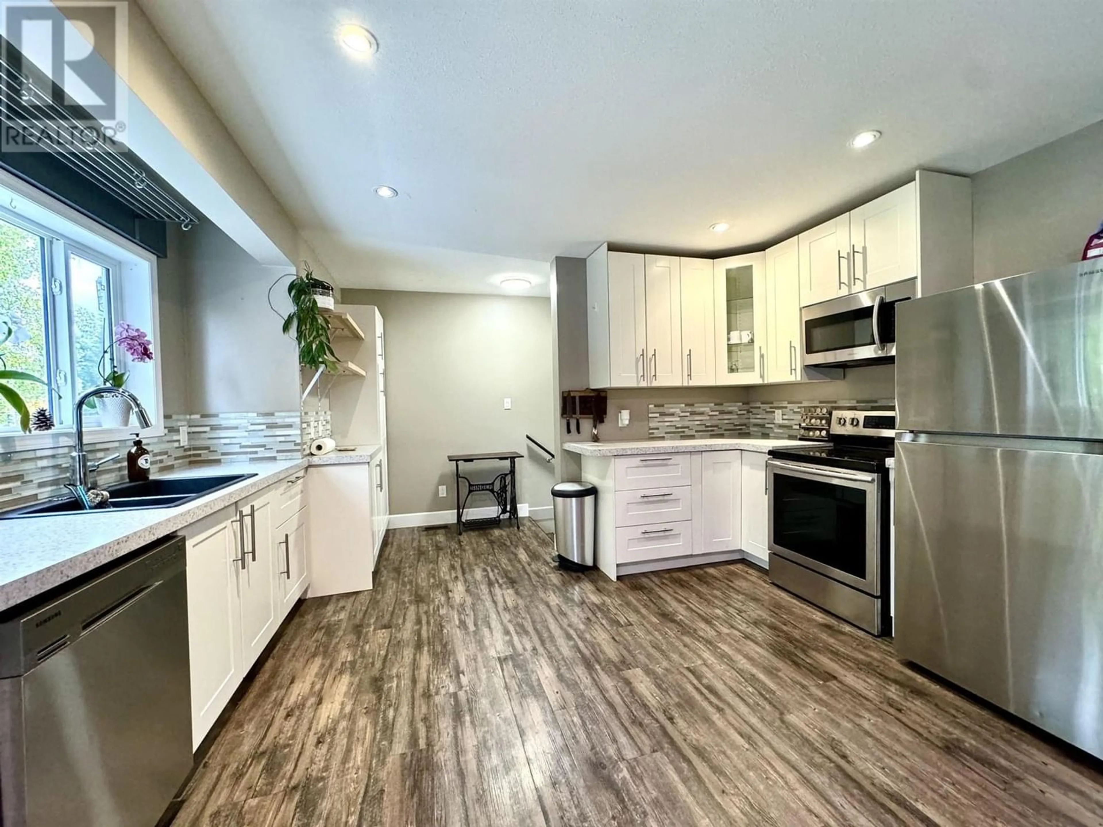 Open concept kitchen, unknown for 5325 HAUGLAND AVENUE, Terrace British Columbia V8G1H5