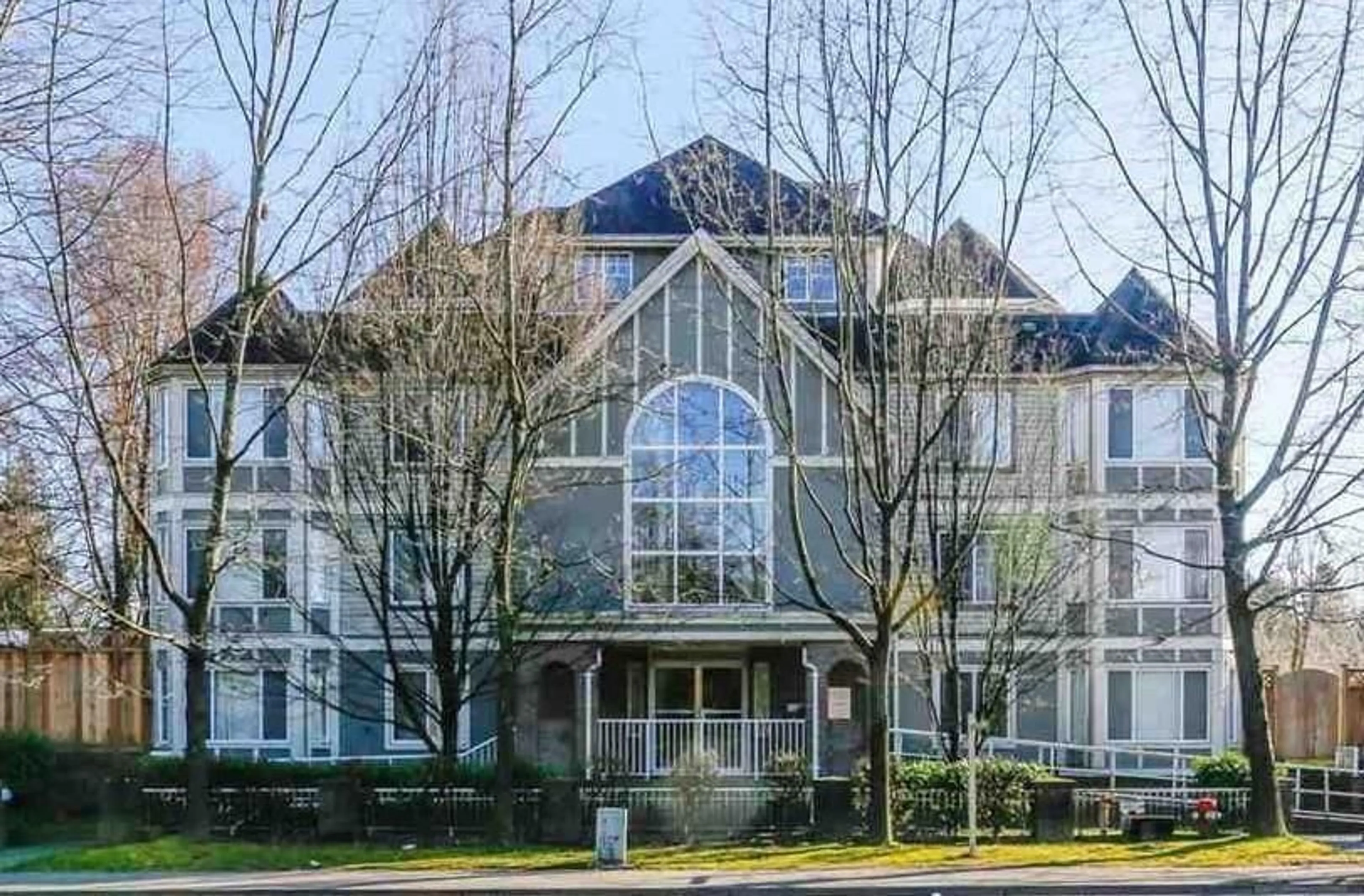 A pic from exterior of the house or condo, the front or back of building for 108 13226 104 AVENUE, Surrey British Columbia V3T1V1