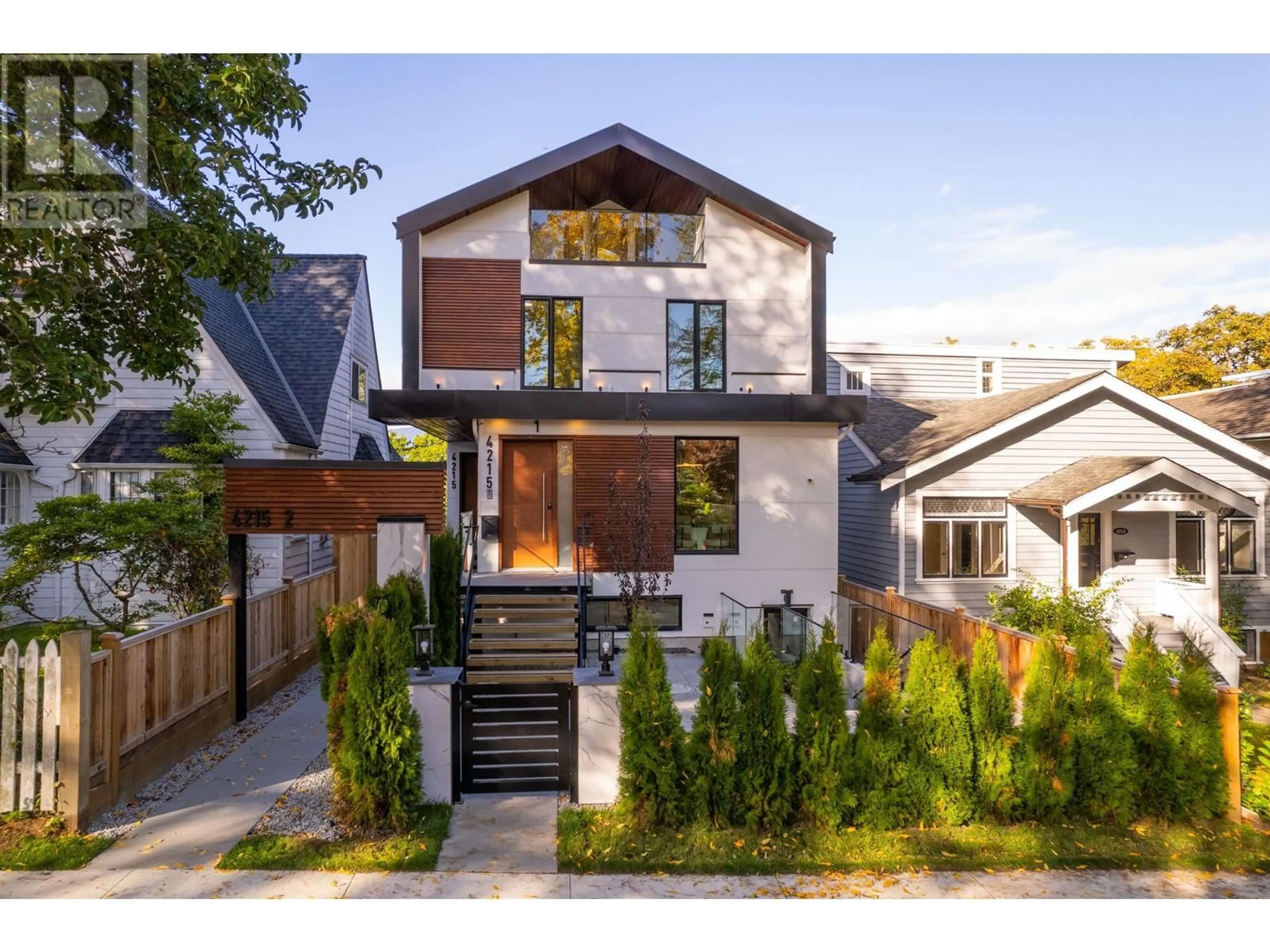 Frontside or backside of a home for 1 4215 W 13TH AVENUE, Vancouver British Columbia V6R2T7