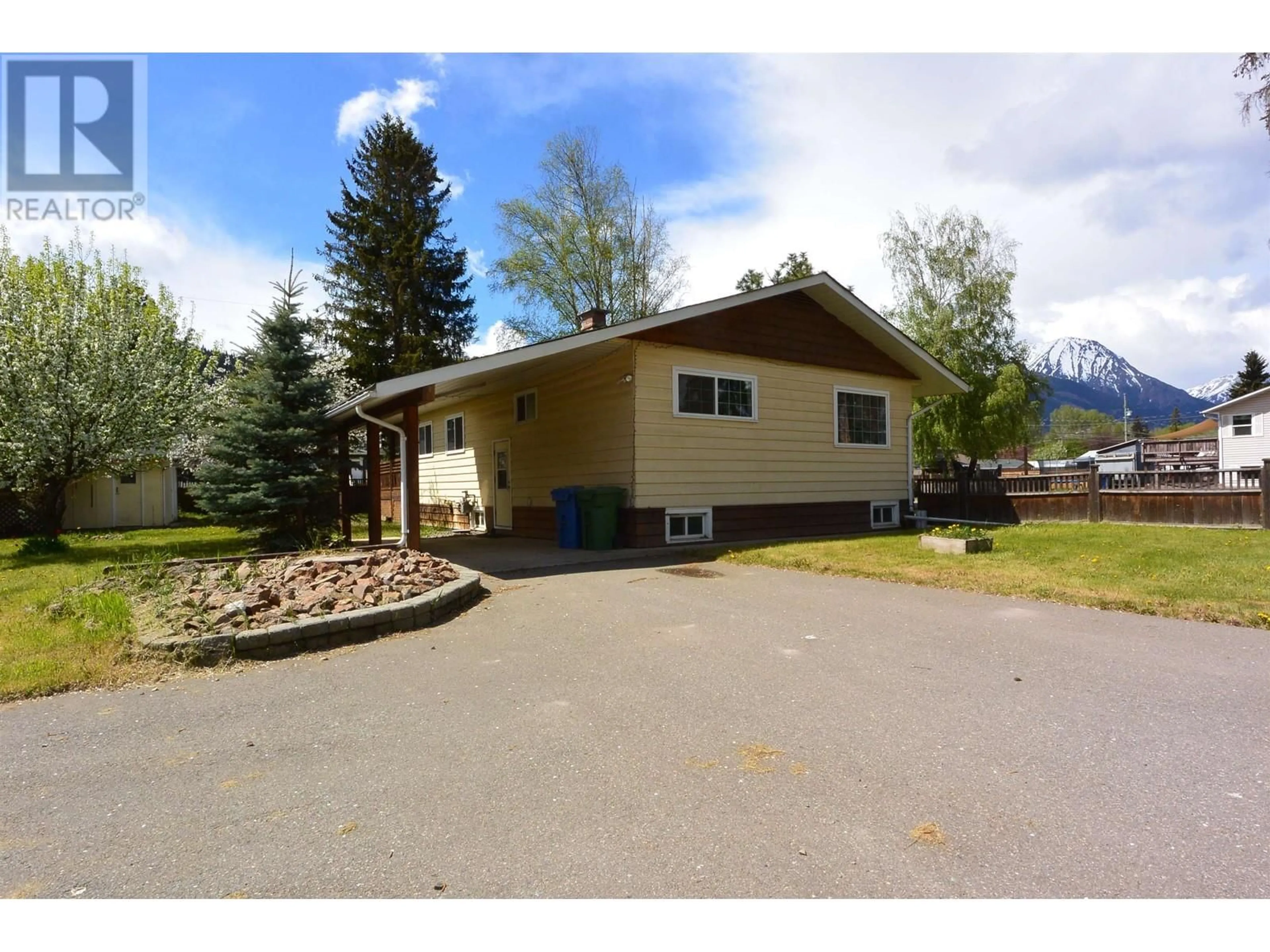 A pic from exterior of the house or condo, cottage for 1240 WINNIPEG STREET, Smithers British Columbia V0J2N0