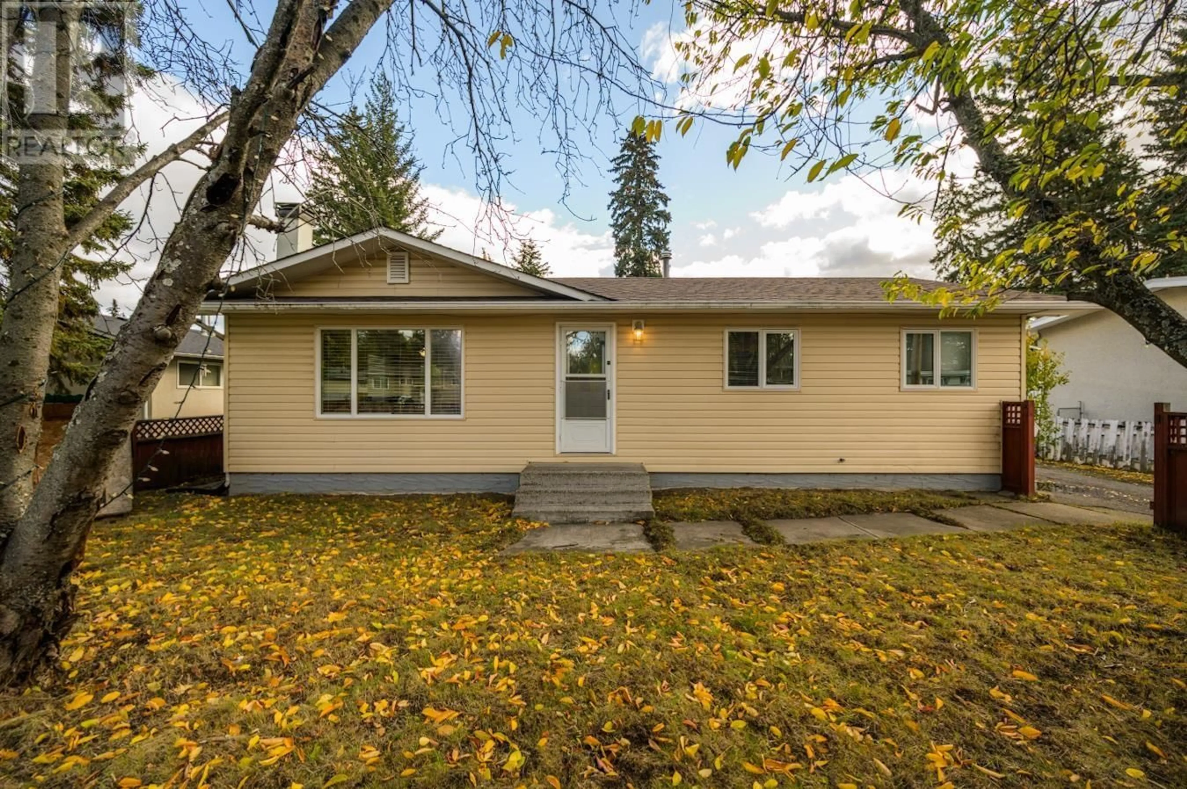 Frontside or backside of a home, cottage for 2734 UPLAND STREET, Prince George British Columbia V2L4Y1