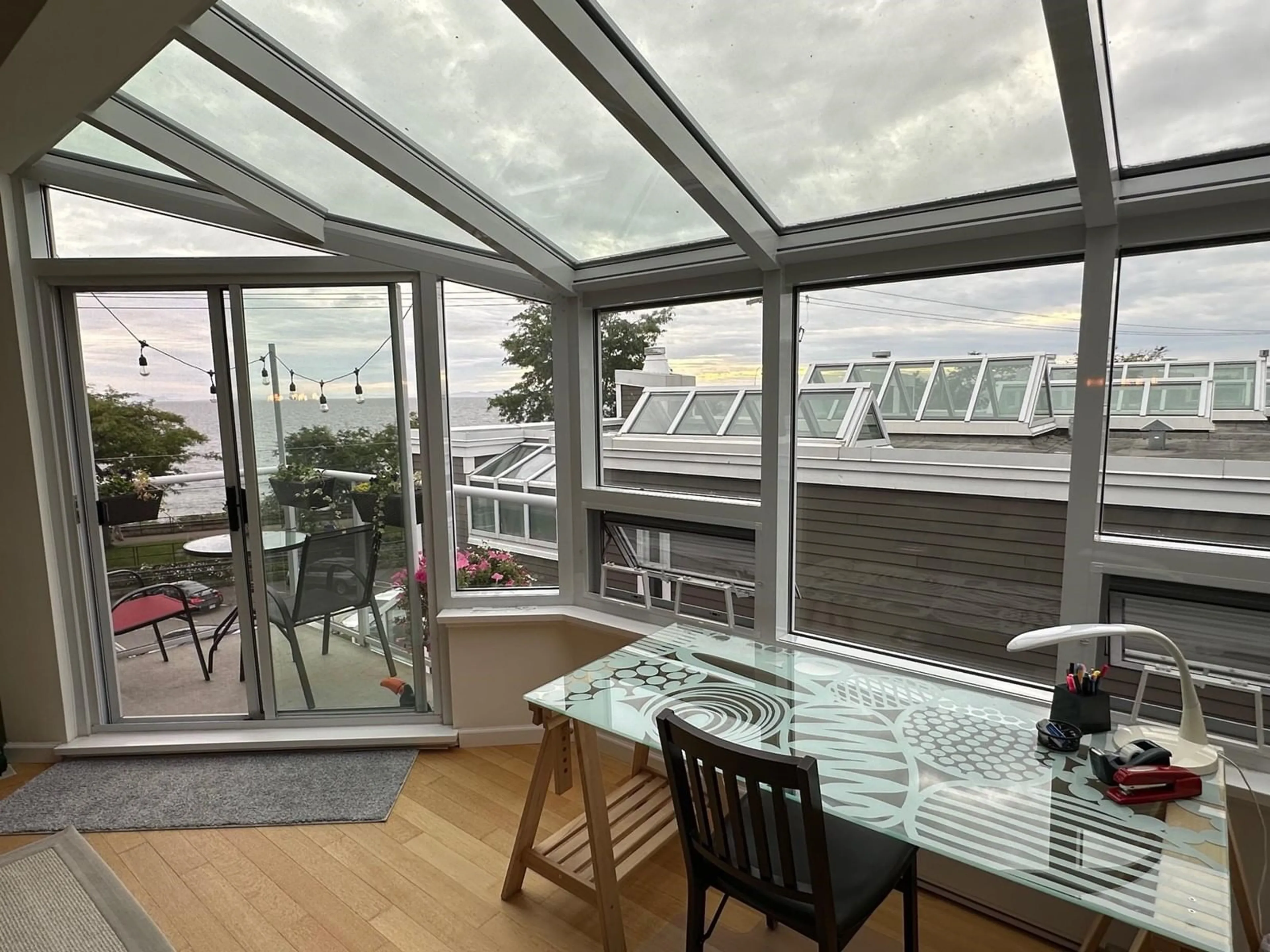 Balcony in the apartment, cottage for 1107 ELM STREET, White Rock British Columbia V4B3R9