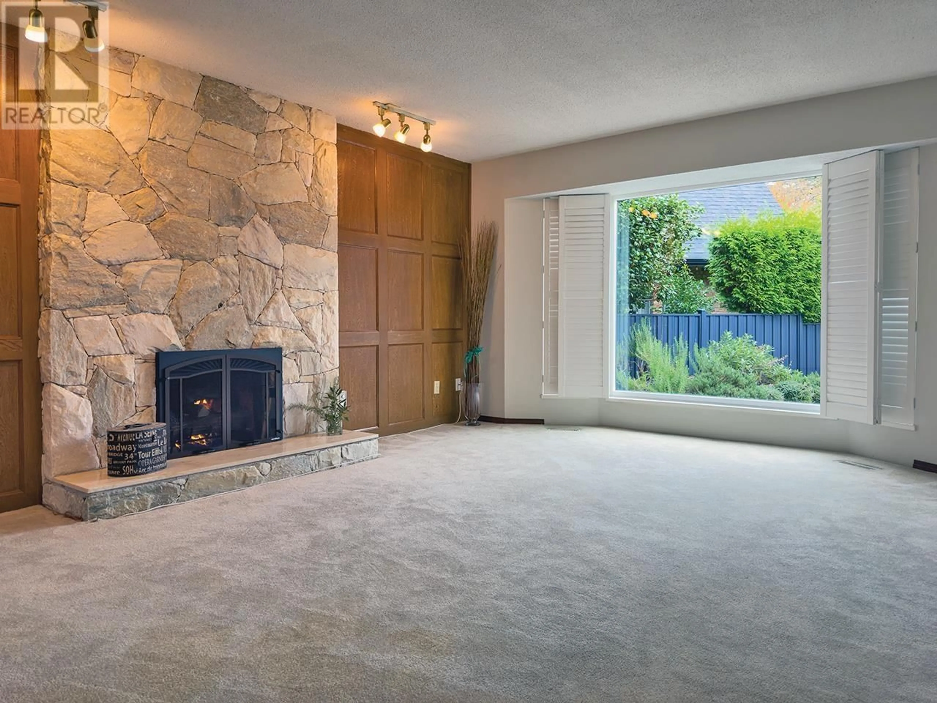 Living room, cement floor for 9319 ROMANIUK DRIVE, Richmond British Columbia V7E5G6