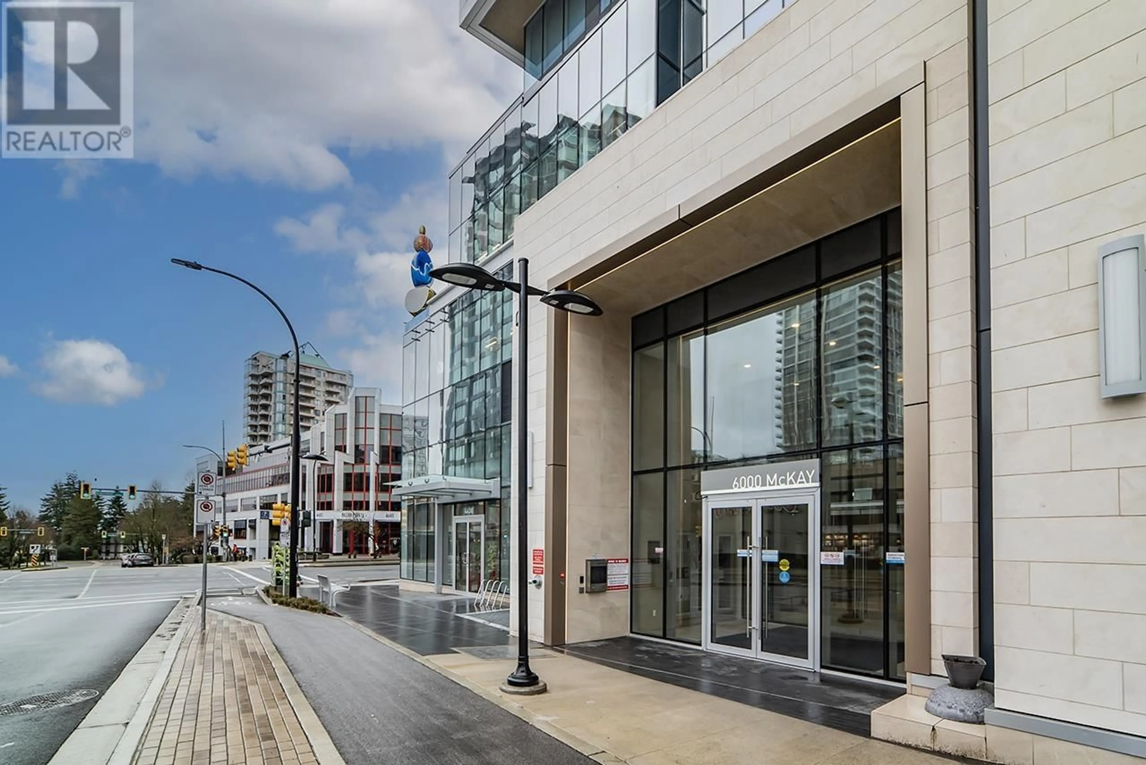 A pic from exterior of the house or condo, the front or back of building for 3907 6000 MCKAY AVENUE, Burnaby British Columbia V5H0K2