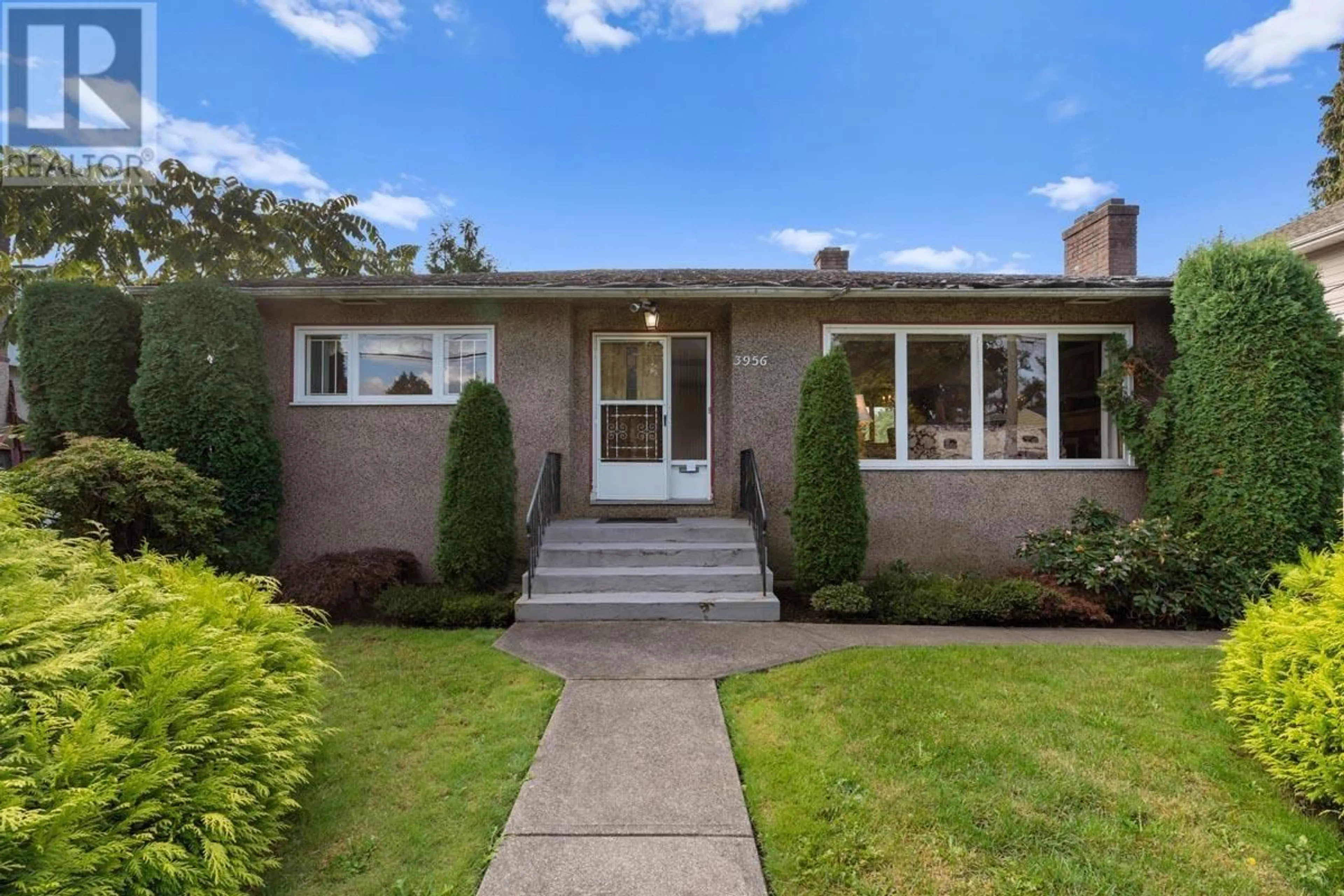 Frontside or backside of a home for 3956 HERTFORD STREET, Burnaby British Columbia V5G2R4