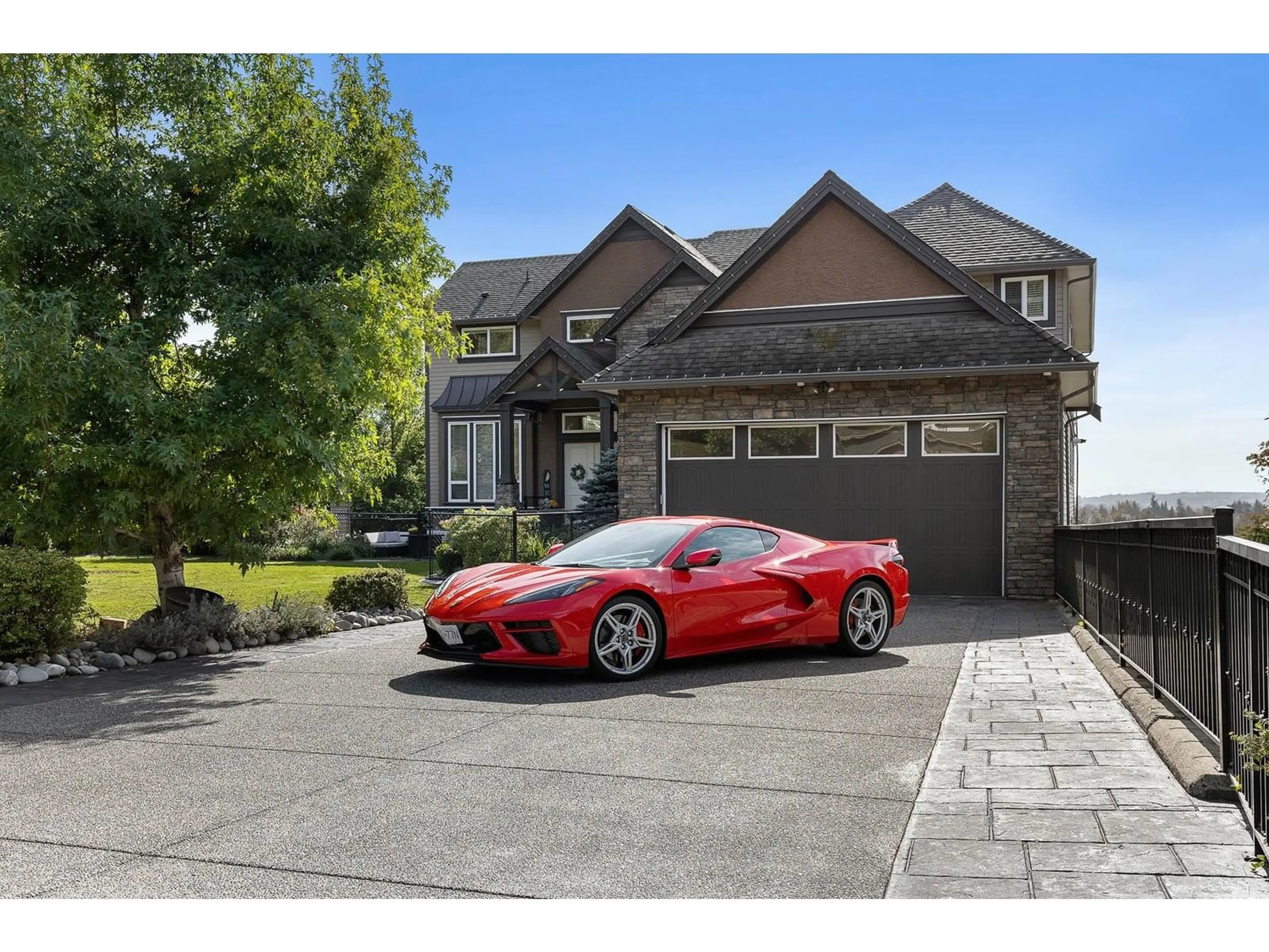 Indoor garage, cement floor for 31834 BENCH AVENUE, Mission British Columbia V4S1E6