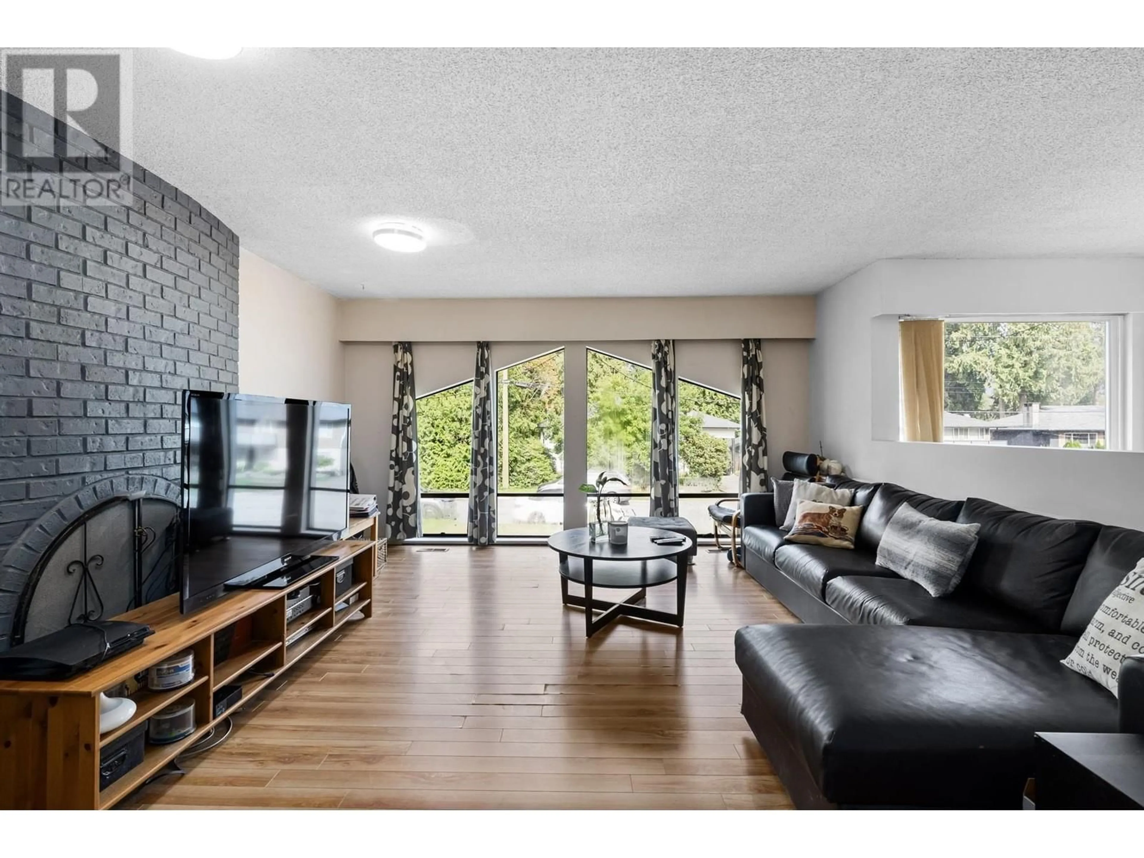 Living room, wood floors for 1375 E 24TH STREET, North Vancouver British Columbia V7J1R4