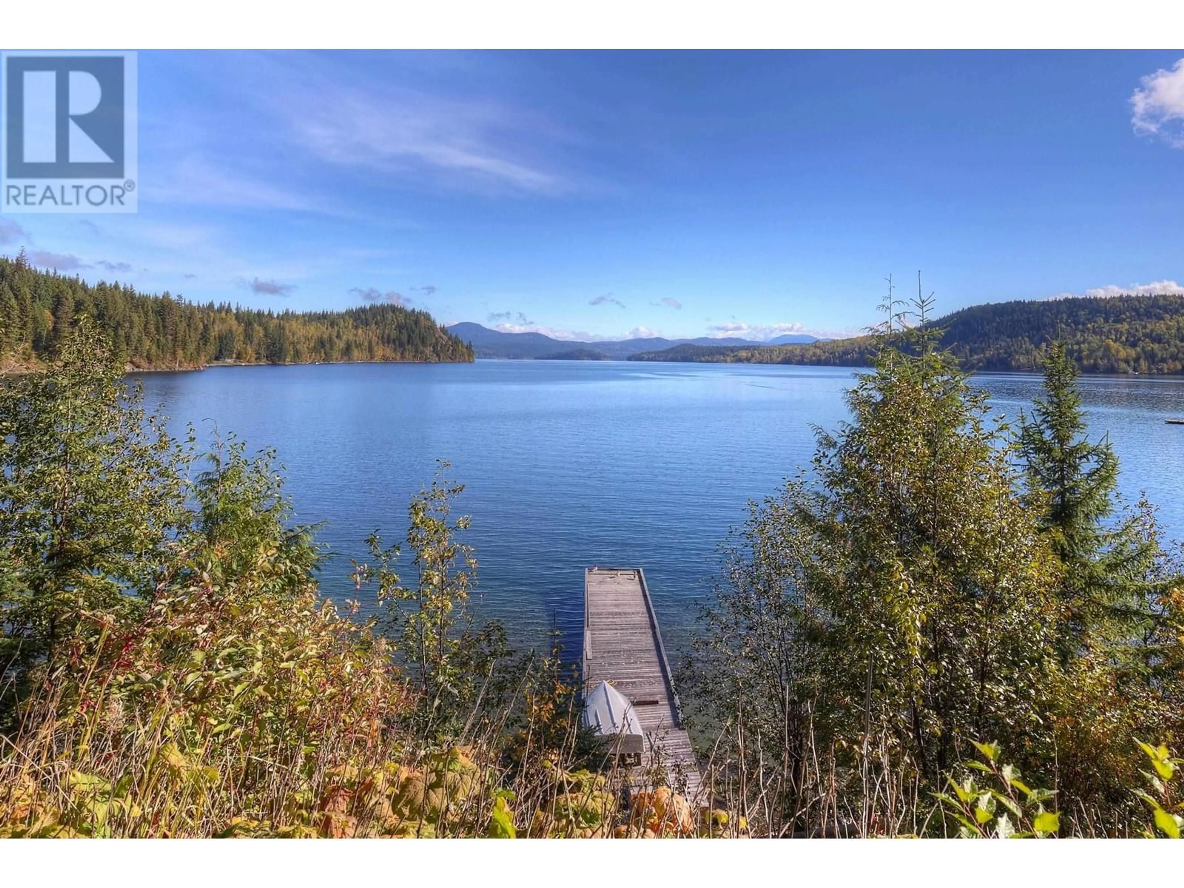 A pic from outside/outdoor area/front of a property/back of a property/a pic from drone, water/lake/river/ocean view for 3472 BROOKS PLACE, Horsefly British Columbia V0L1L0