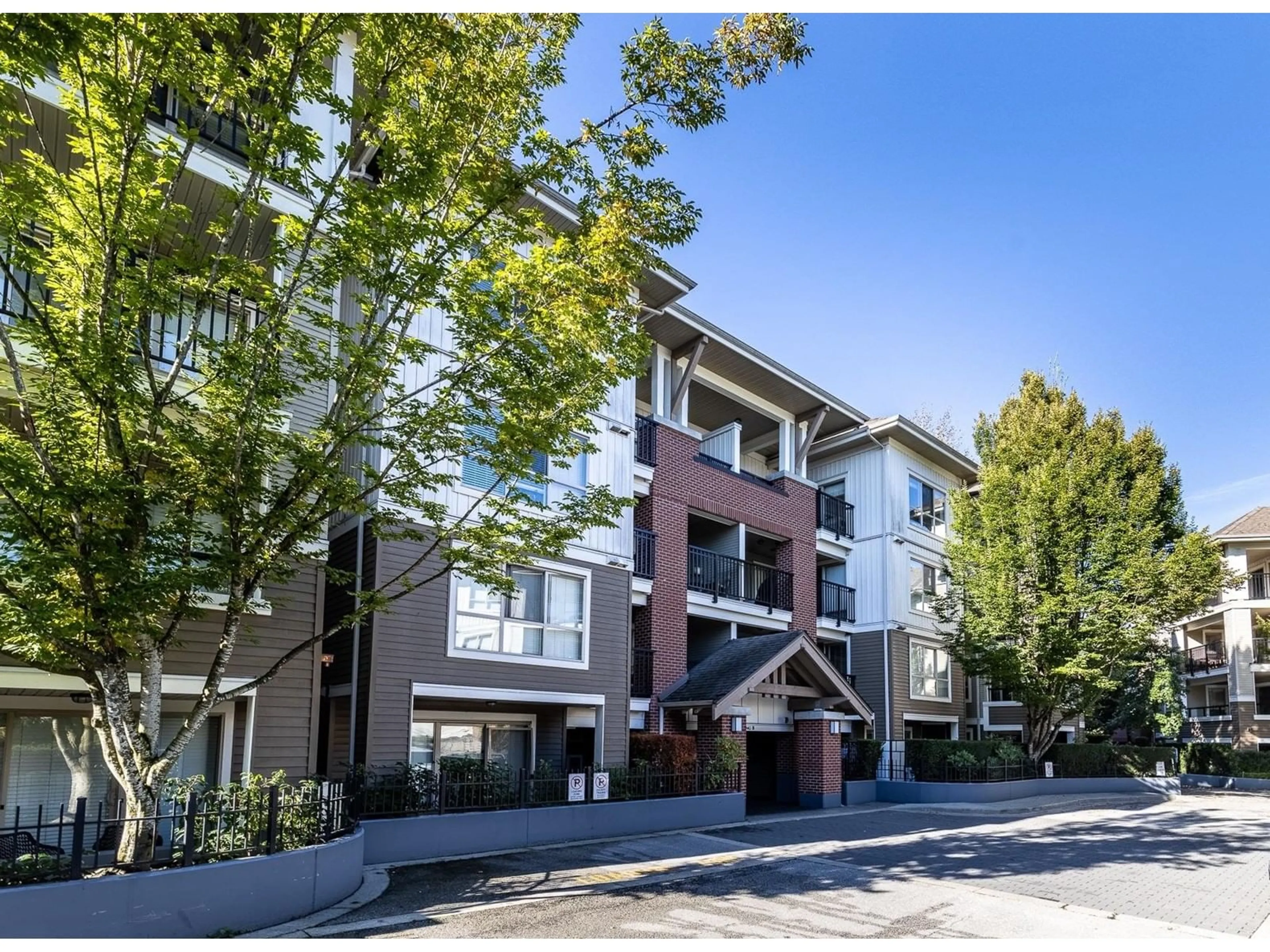 A pic from exterior of the house or condo, the front or back of building for B405 8929 202 STREET, Langley British Columbia V1M0B4