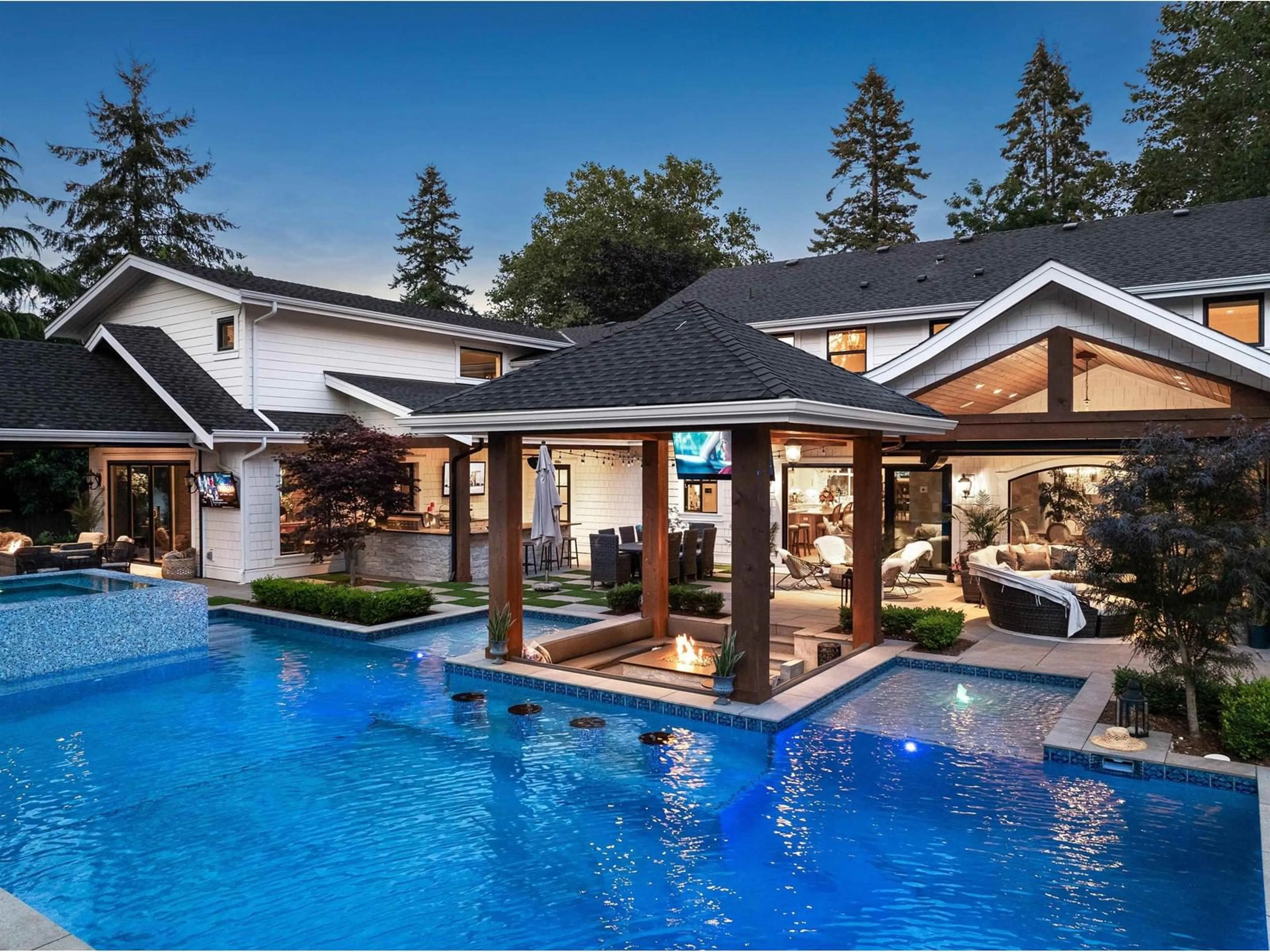 Indoor or outdoor pool for 2669 171 STREET, Surrey British Columbia V3Z0B3