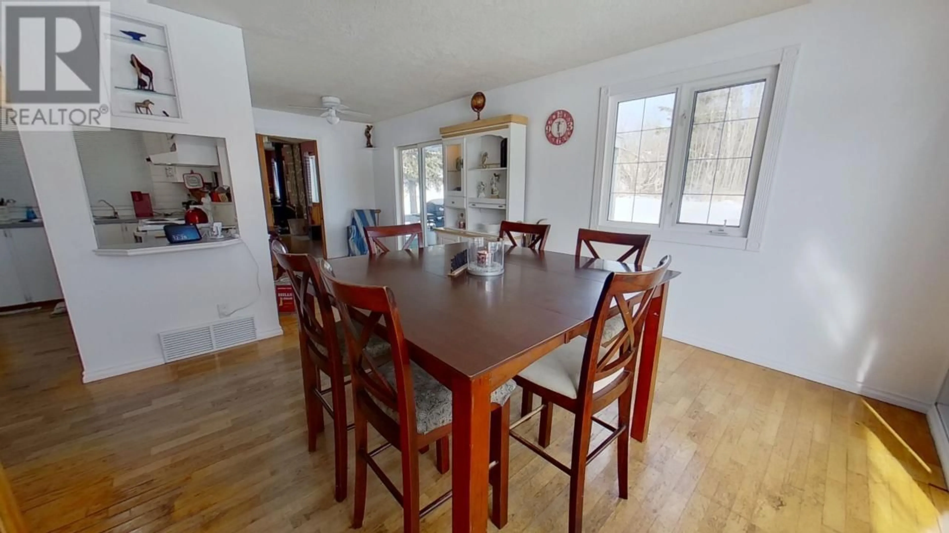 Dining room, wood/laminate floor for 13770 283 ROAD, Fort St. John British Columbia V0C1H0