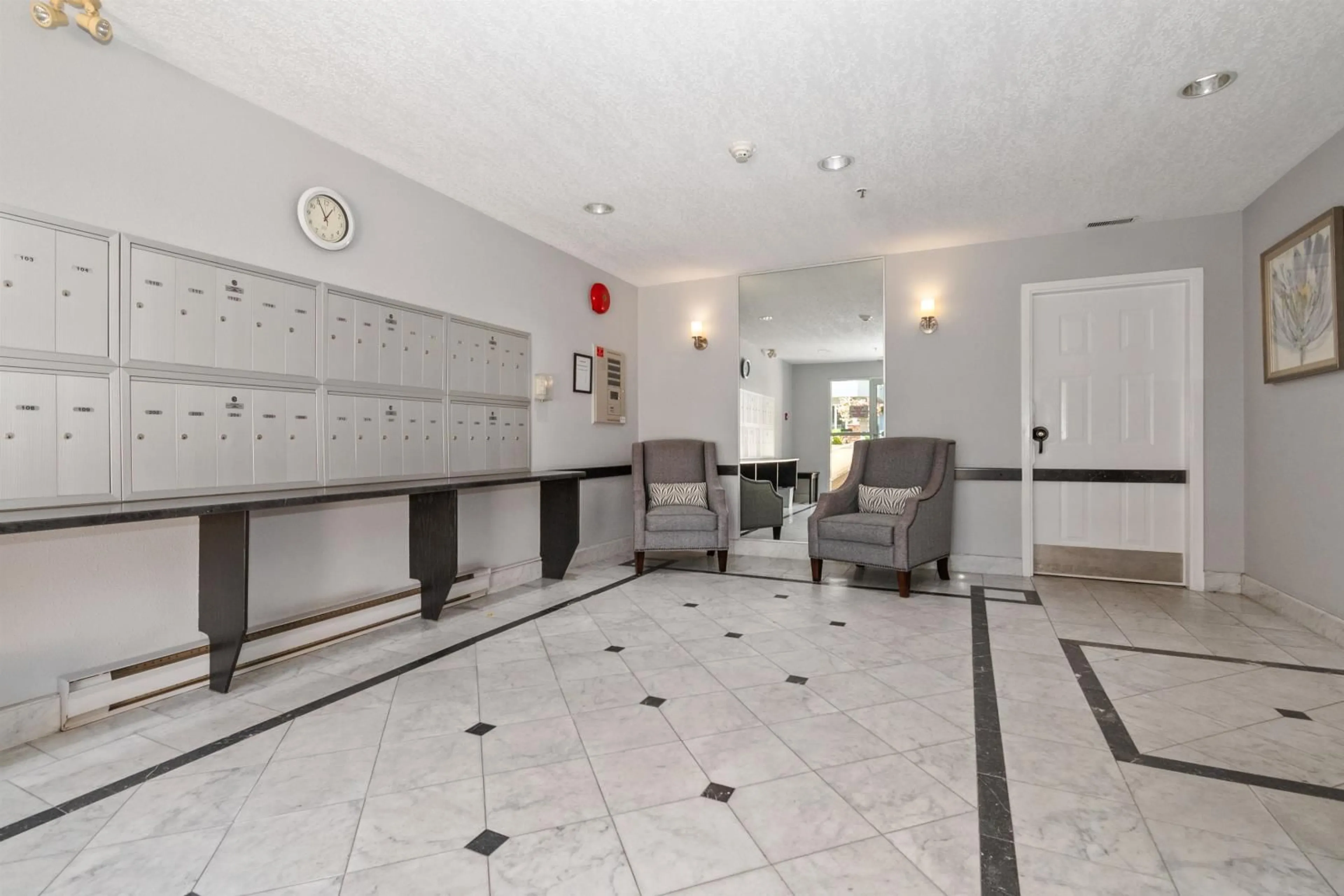 Indoor lobby, unknown floor for 209 8985 MARY STREET, Chilliwack British Columbia V2P4J4