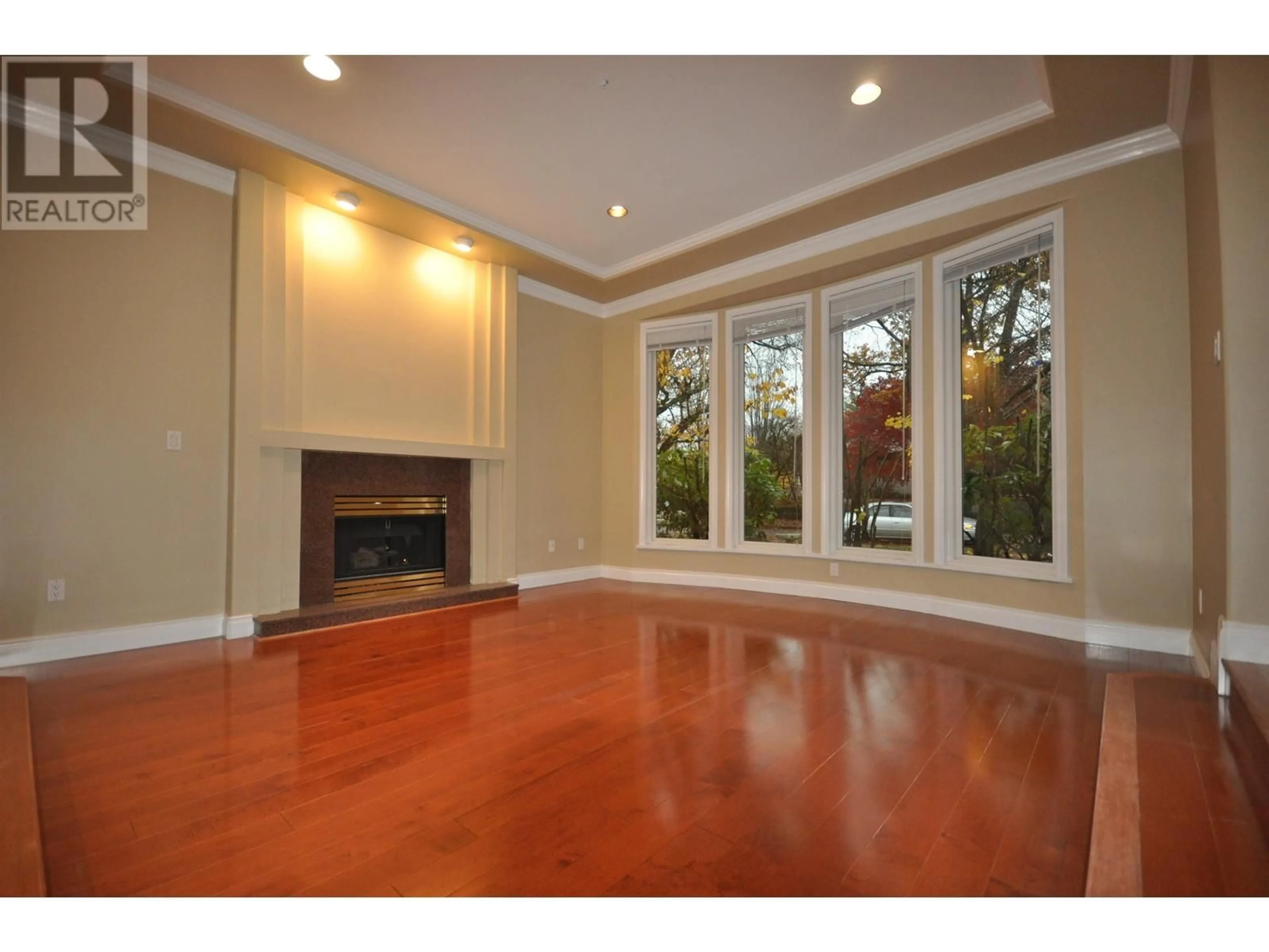 Living room, wood floors for 2415 W 13TH AVENUE, Vancouver British Columbia V6K2S7