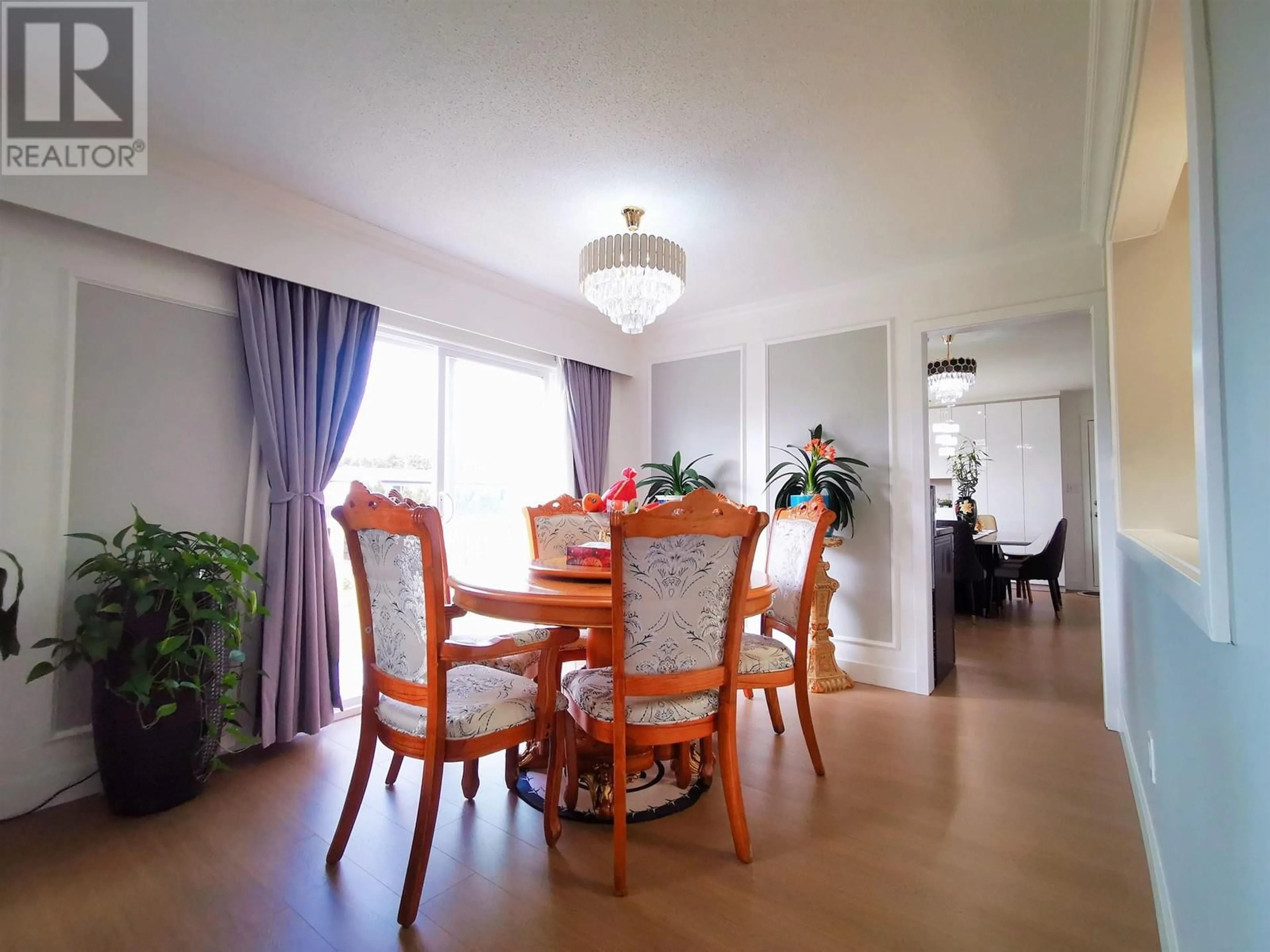 Dining room, wood floors, cottage for 7460 THORMANBY CRESCENT, Richmond British Columbia V7C4G3