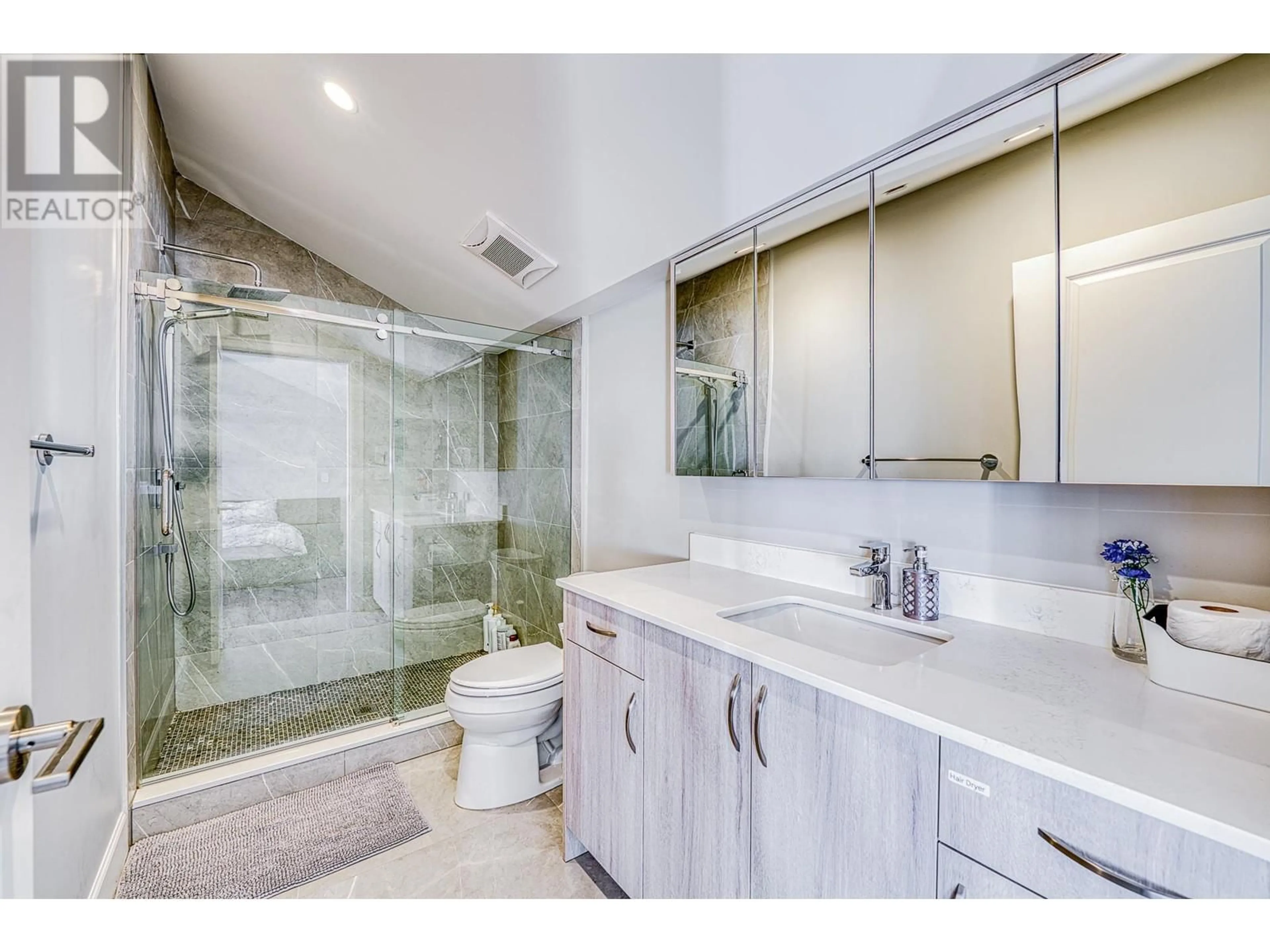 Contemporary bathroom, ceramic floors for 3657 W 29TH AVENUE, Vancouver British Columbia V6S1T5