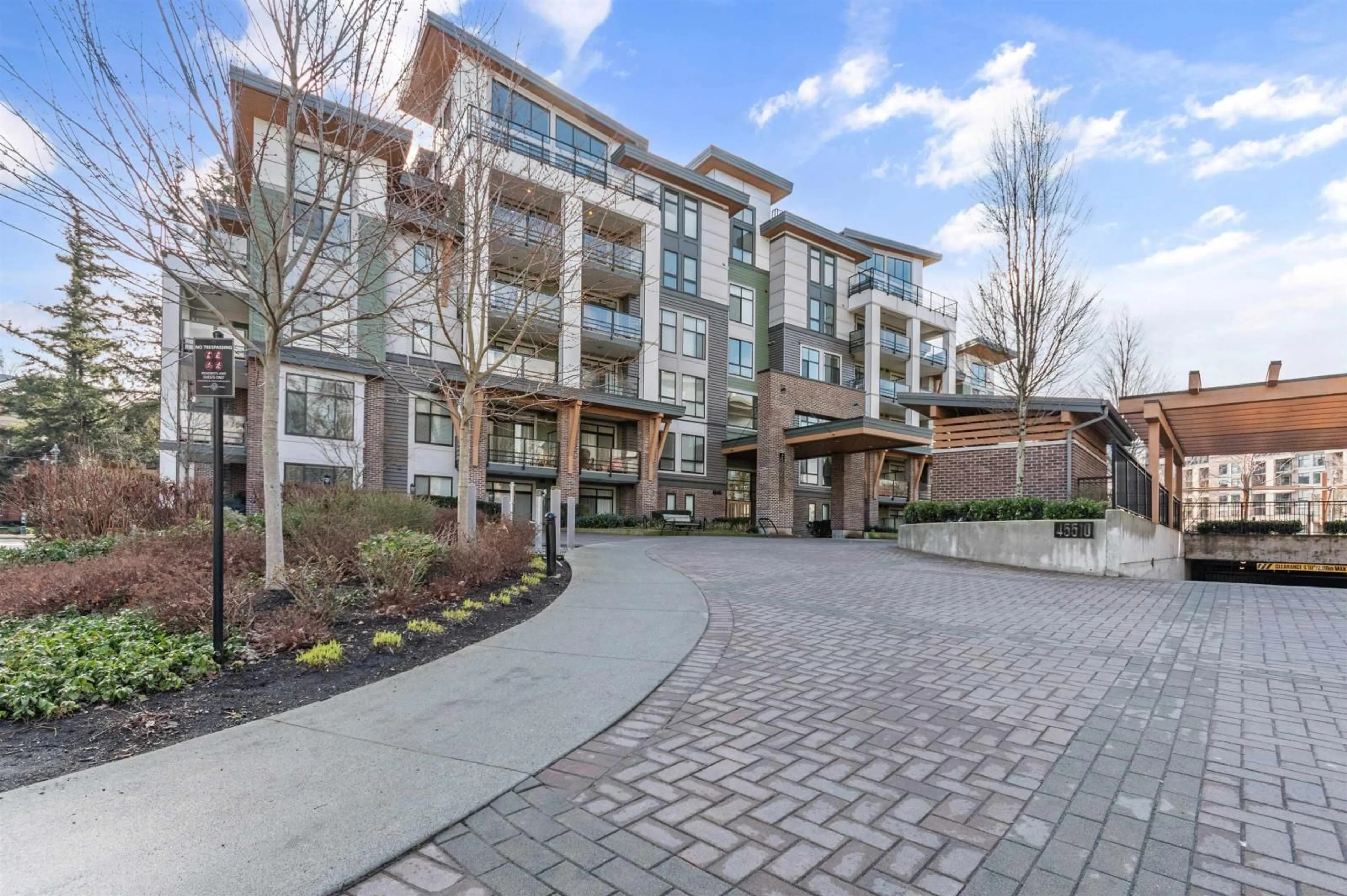 Patio, unknown for 305 45510 MARKET WAY|Garrison Crossing, Chilliwack British Columbia V2R6E1