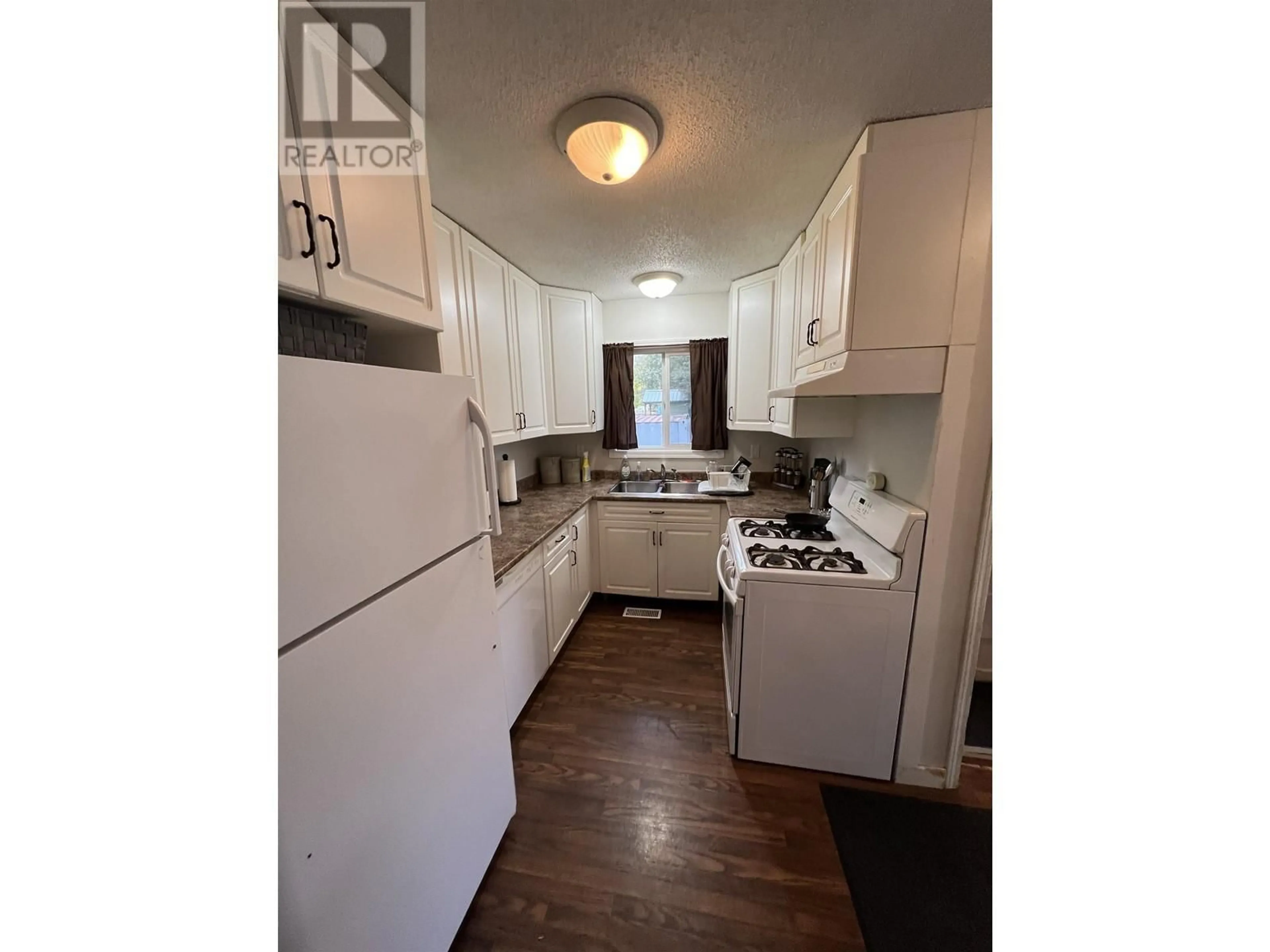 Standard kitchen, unknown for 4619 SPRUCE AVENUE, Fort Nelson British Columbia V0C1R0