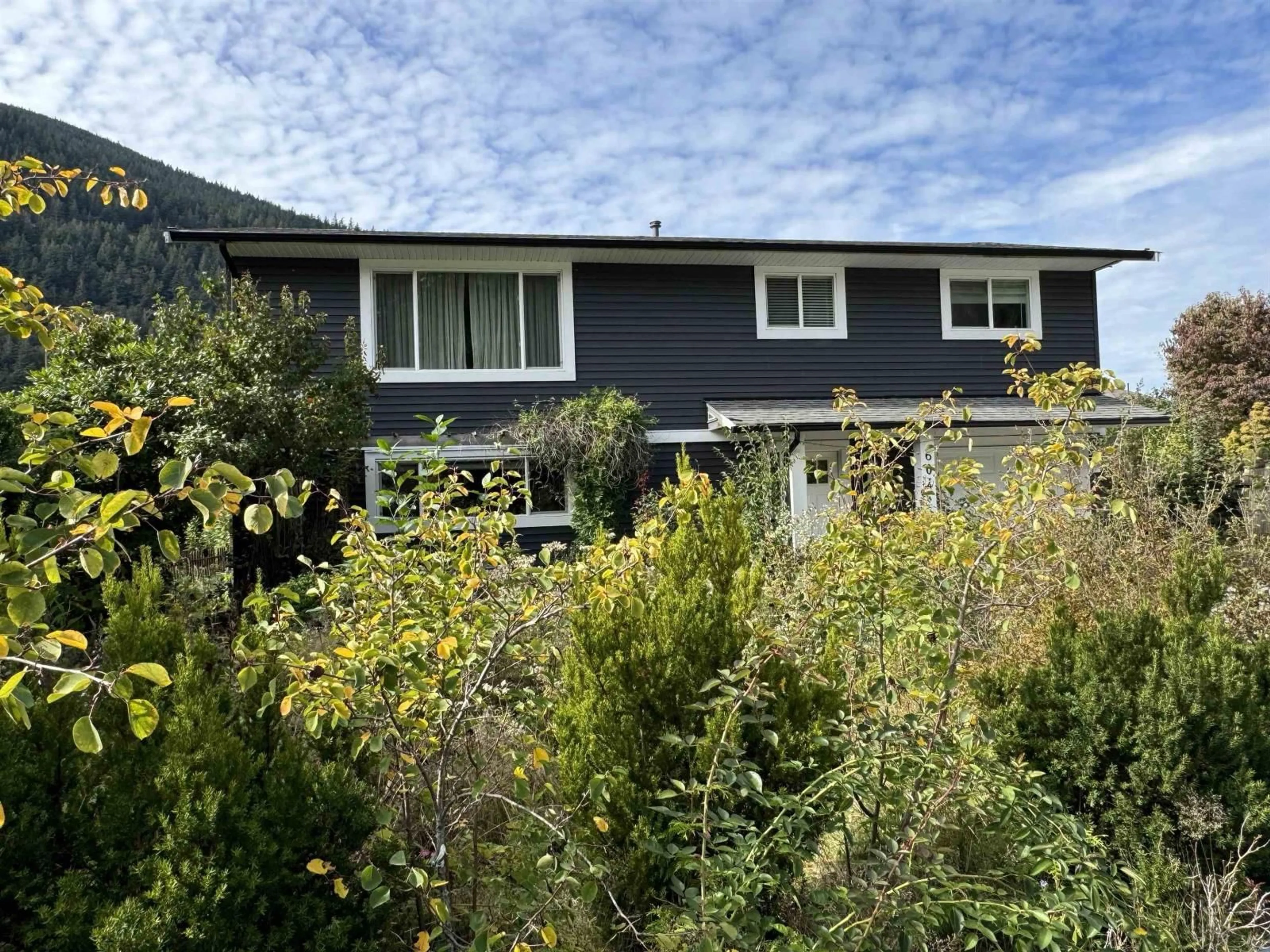 Unknown for 604 LAKBERG CRESCENT, Harrison Hot Springs British Columbia V0M1K0