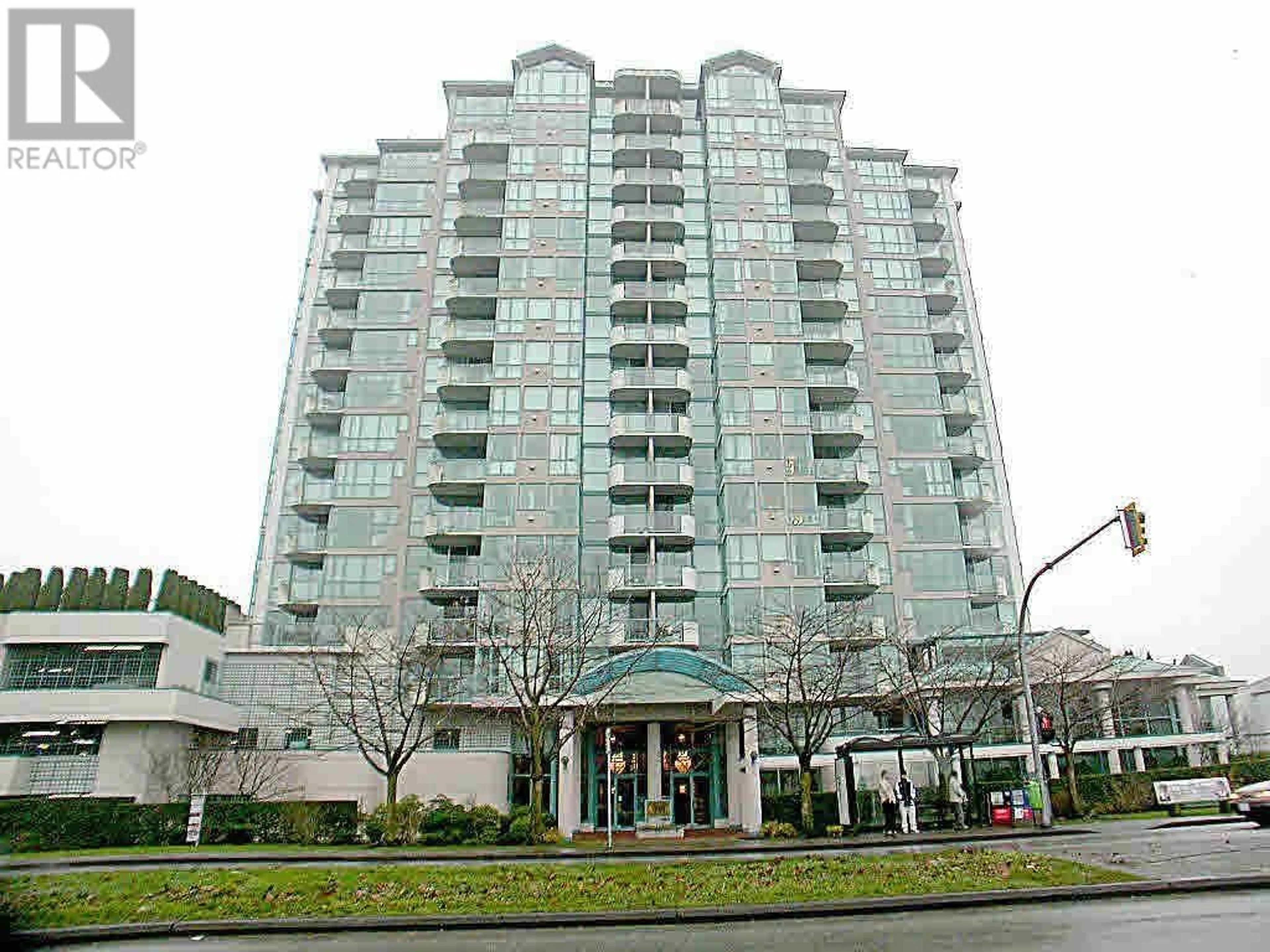 Indoor foyer for 1606 - 7500 GRANVILLE AVENUE, Richmond British Columbia V6Y3Y6