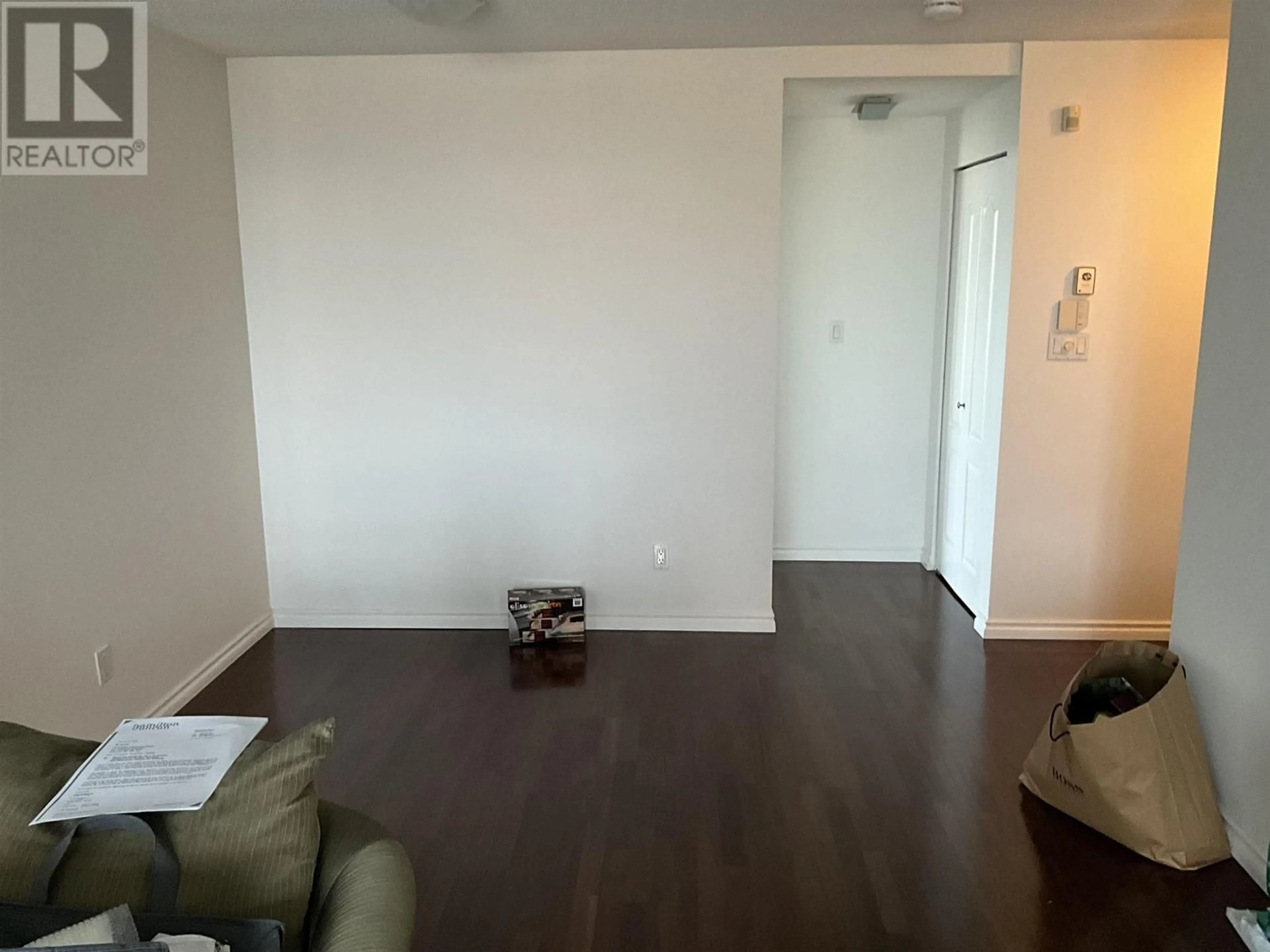A pic of a room for 1606 - 7500 GRANVILLE AVENUE, Richmond British Columbia V6Y3Y6