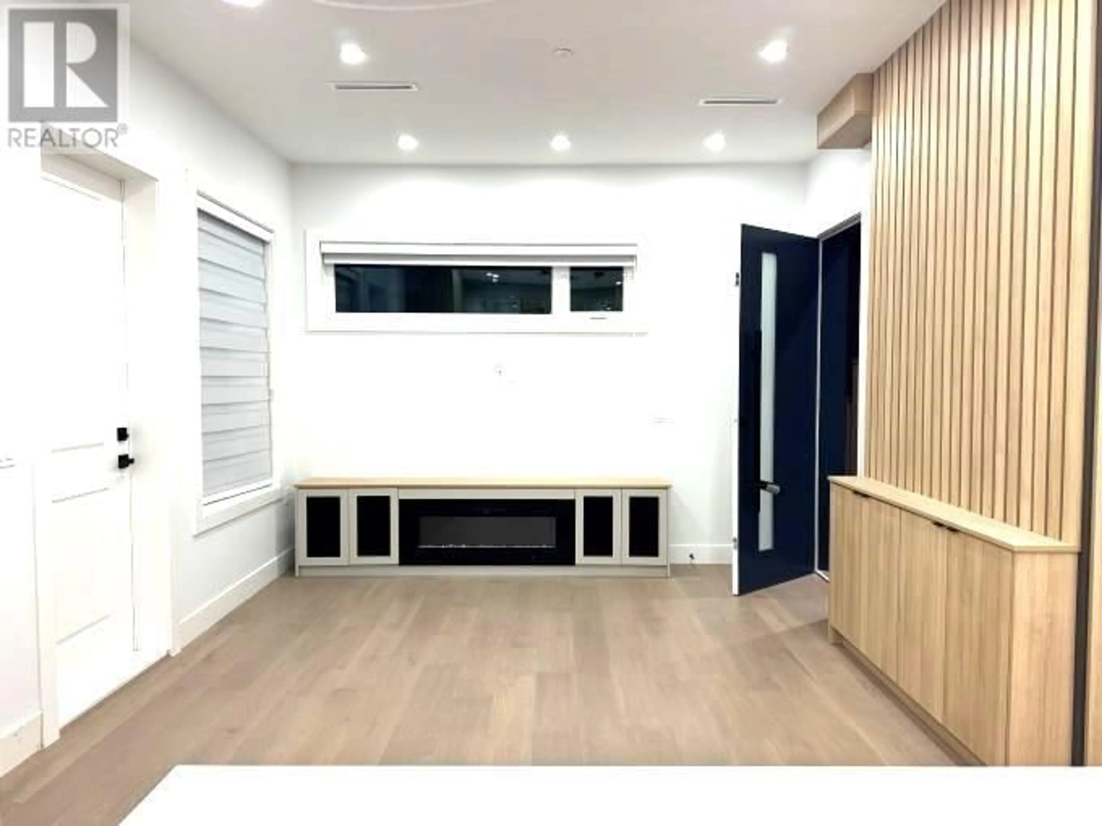 Other indoor space, wood floors for 5094 CLARENDON STREET, Vancouver British Columbia V5R3J5