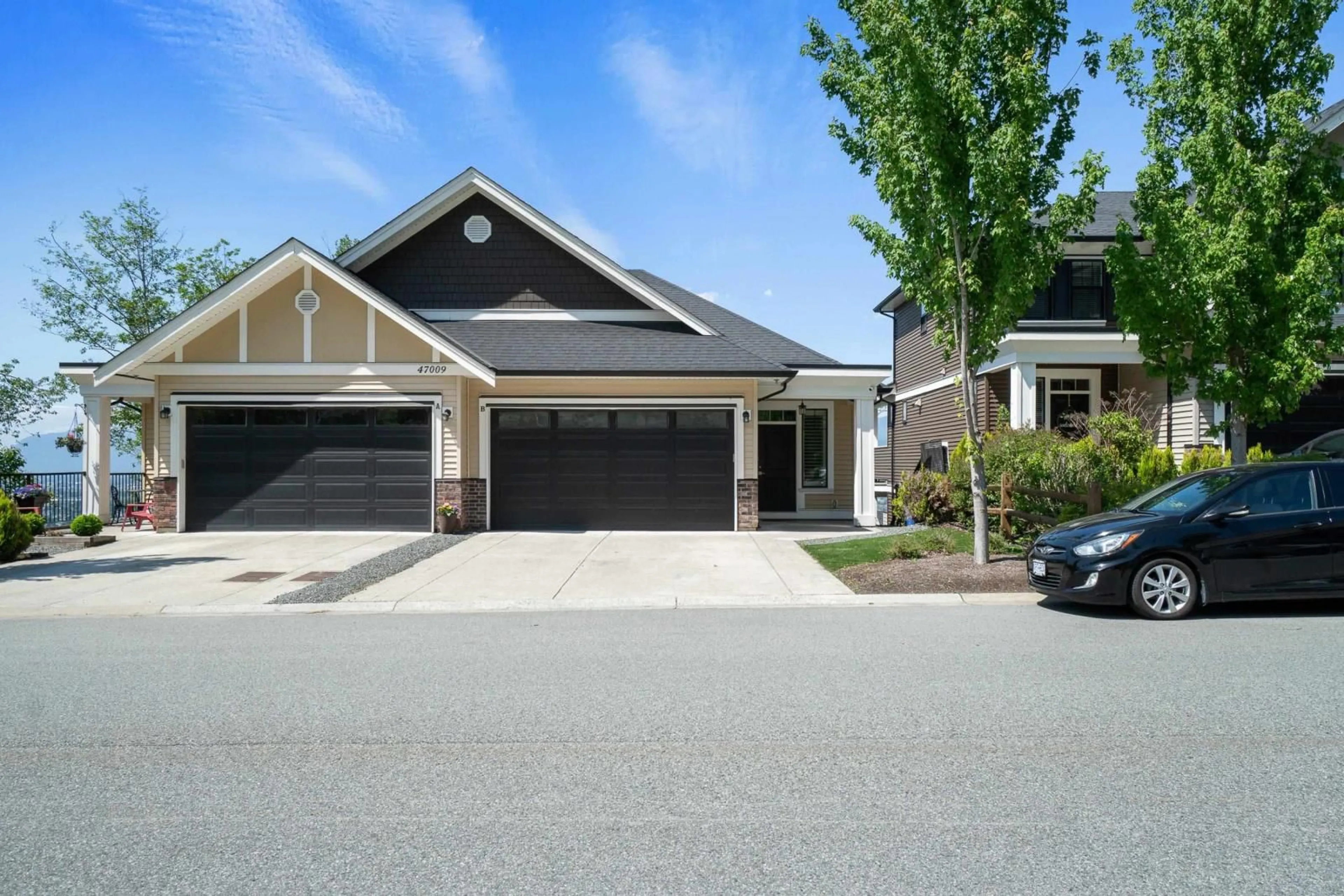 Frontside or backside of a home, the street view for B 47009 SYLVAN DRIVE, Chilliwack British Columbia V2R0X2