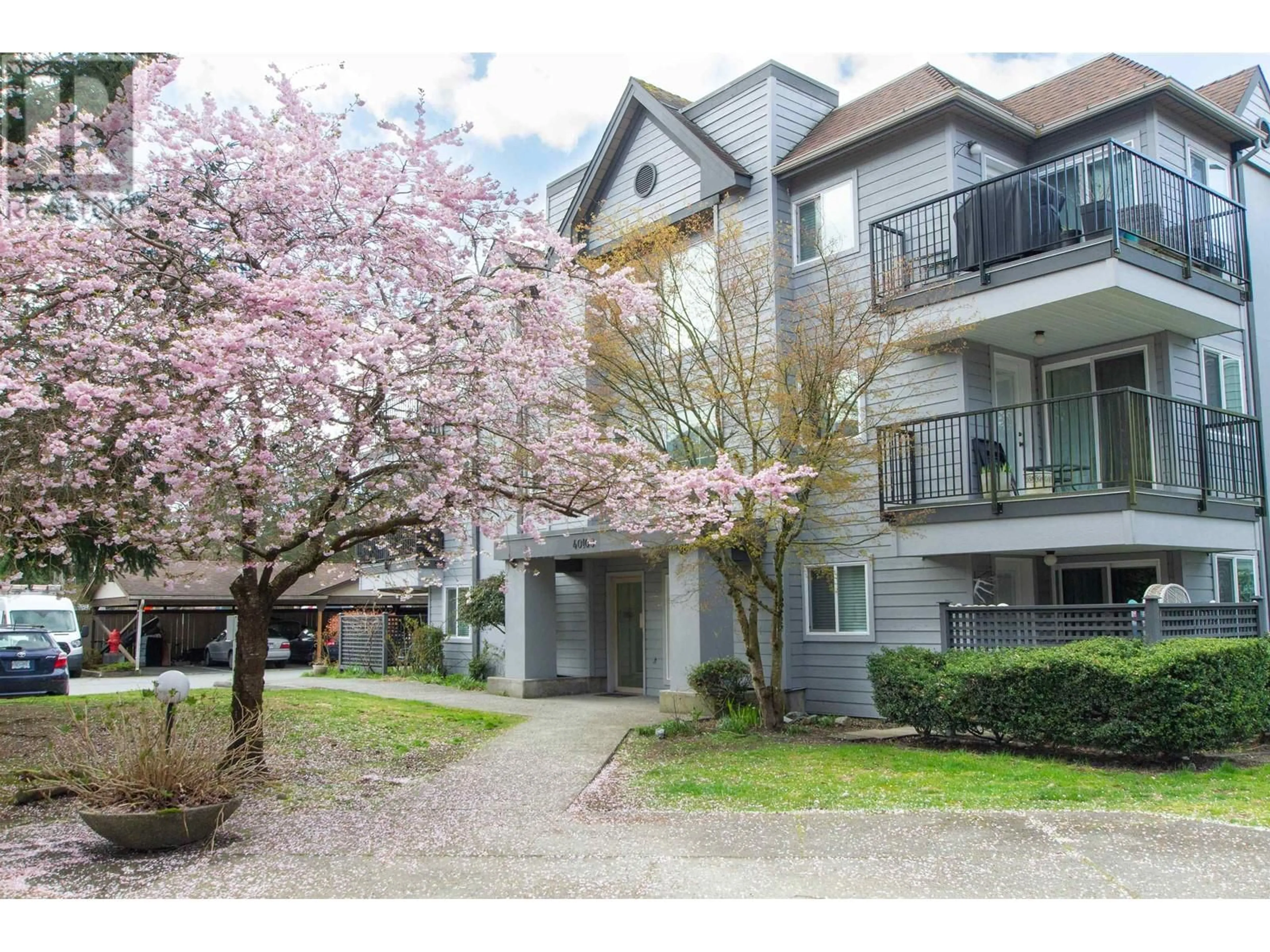 A pic from exterior of the house or condo, the street view for A301 40100 WILLOW CRESCENT, Squamish British Columbia V8B0L8