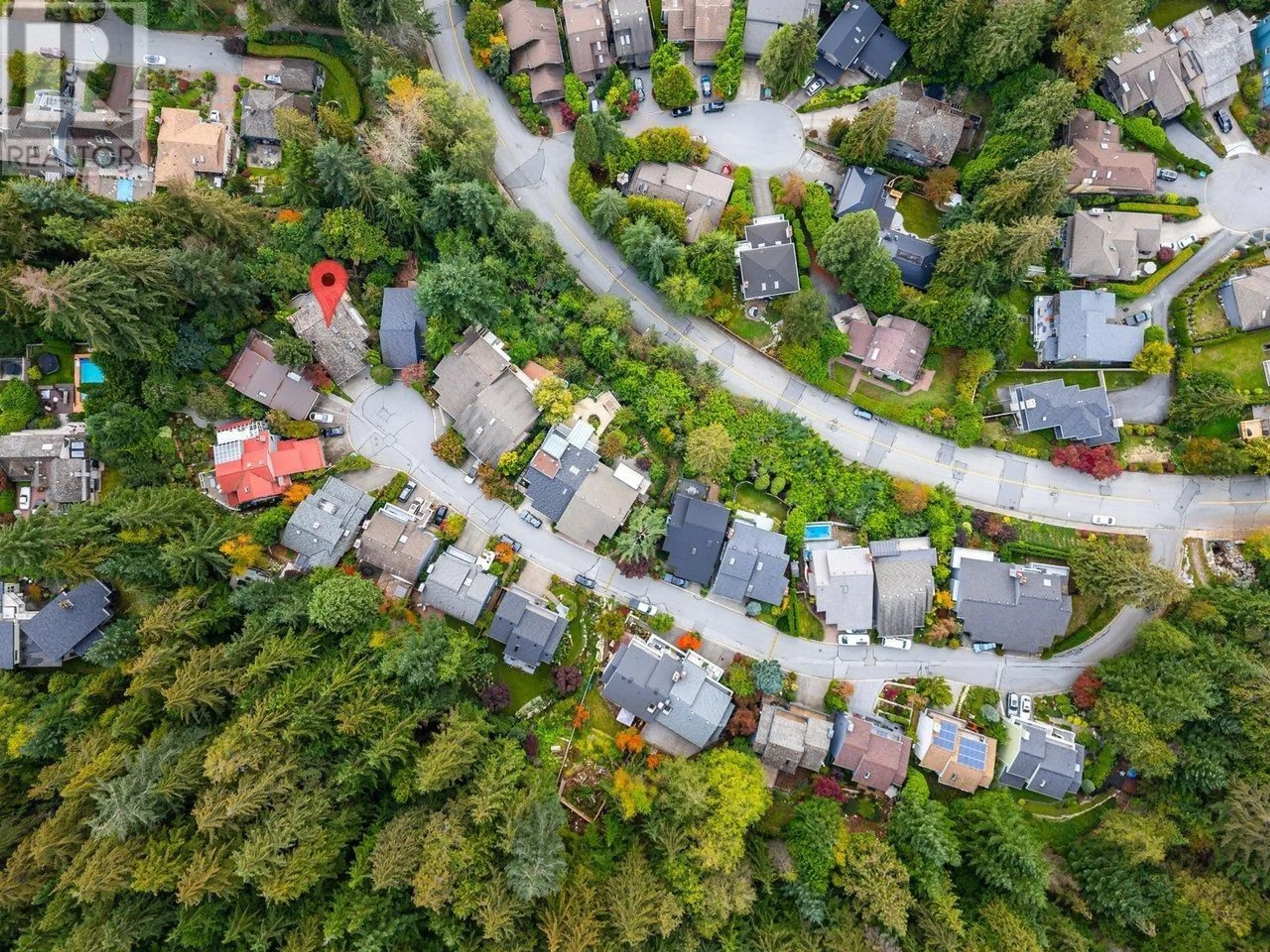 Frontside or backside of a home, the street view for 5615 EAGLE COURT, North Vancouver British Columbia V7R4V4