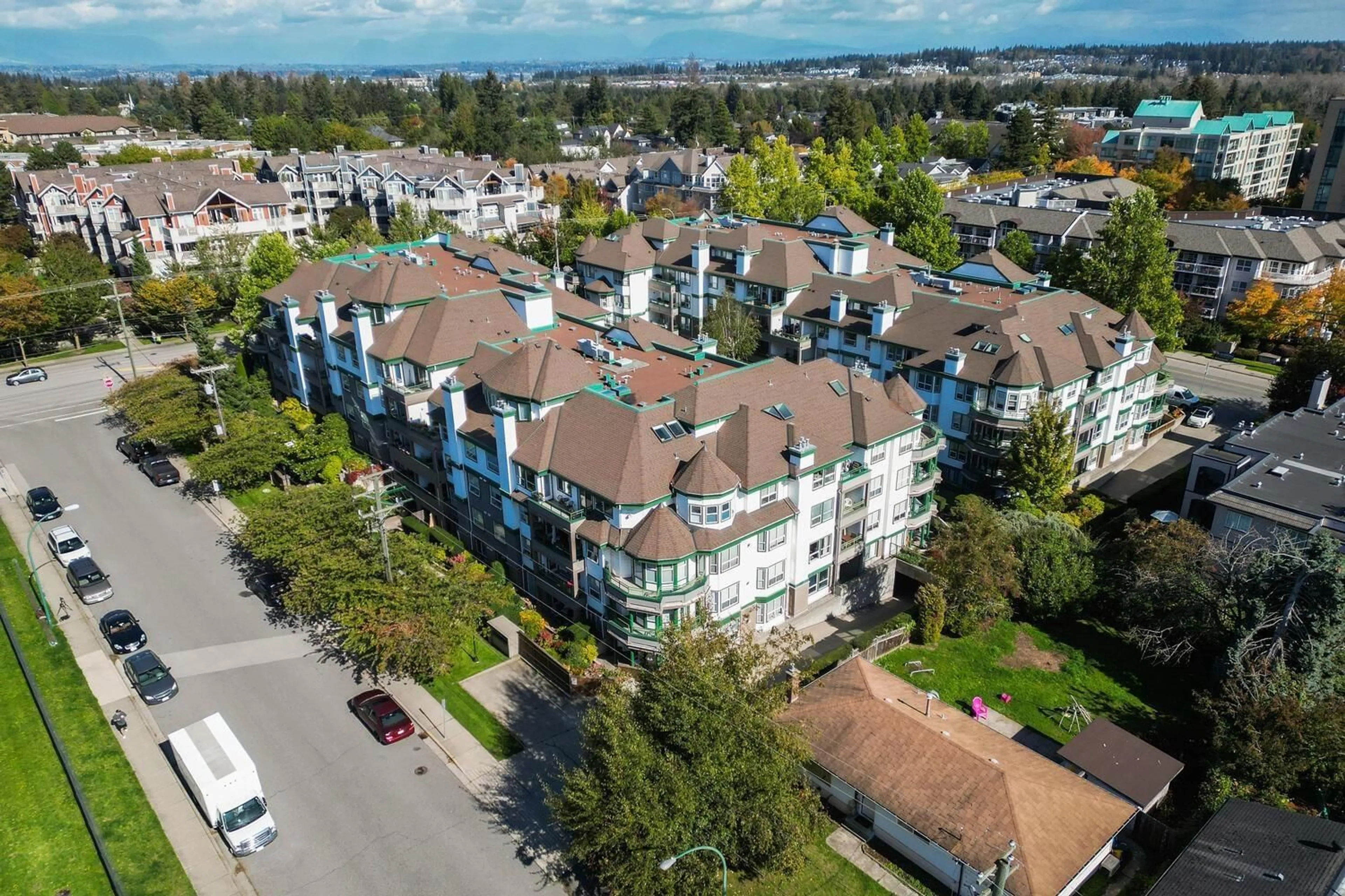 A pic from exterior of the house or condo, the front or back of building for 303 1576 MERKLIN STREET, White Rock British Columbia V4B5K2