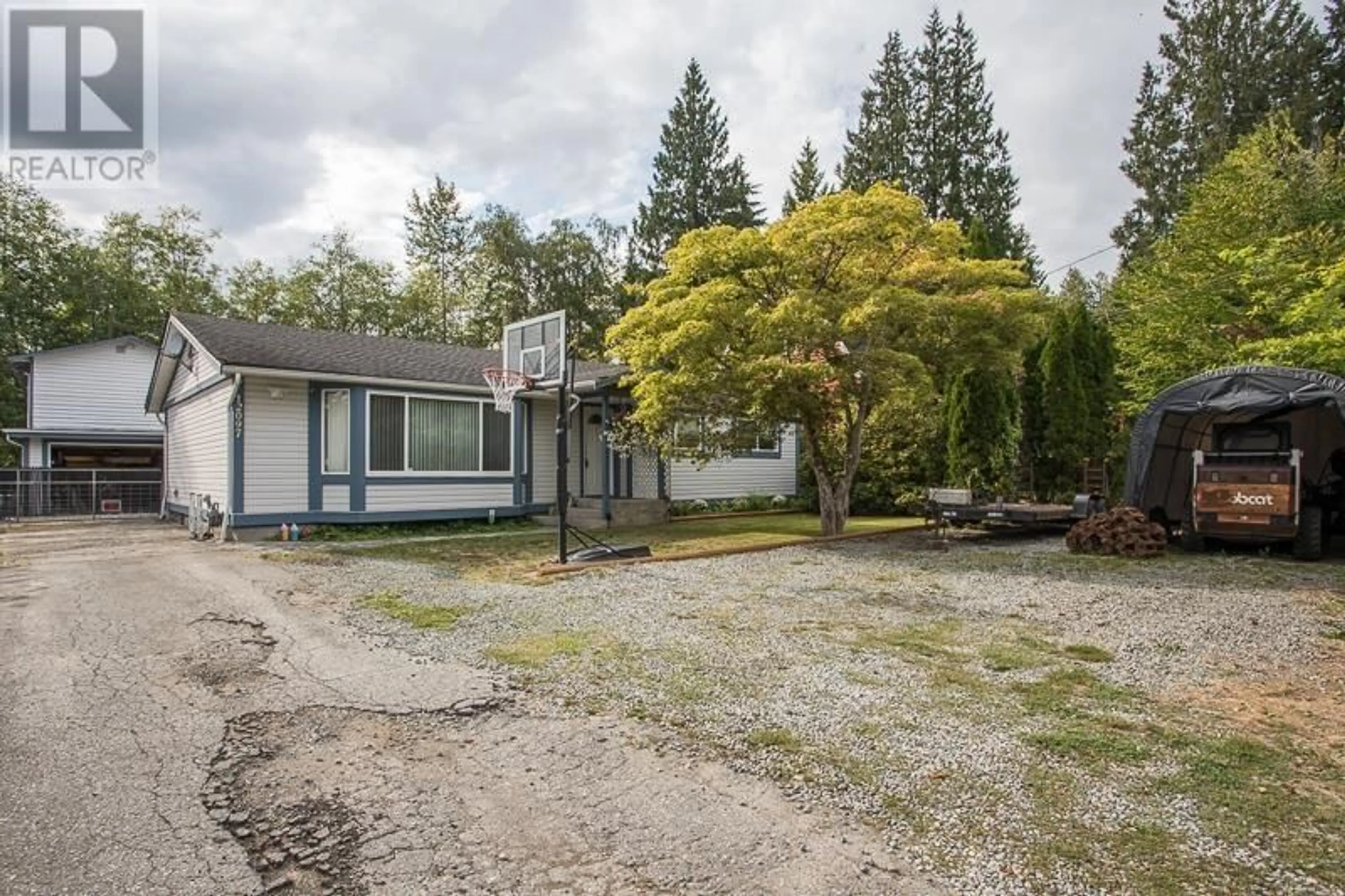 Frontside or backside of a home, cottage for 12097 261 STREET, Maple Ridge British Columbia V2W2A5