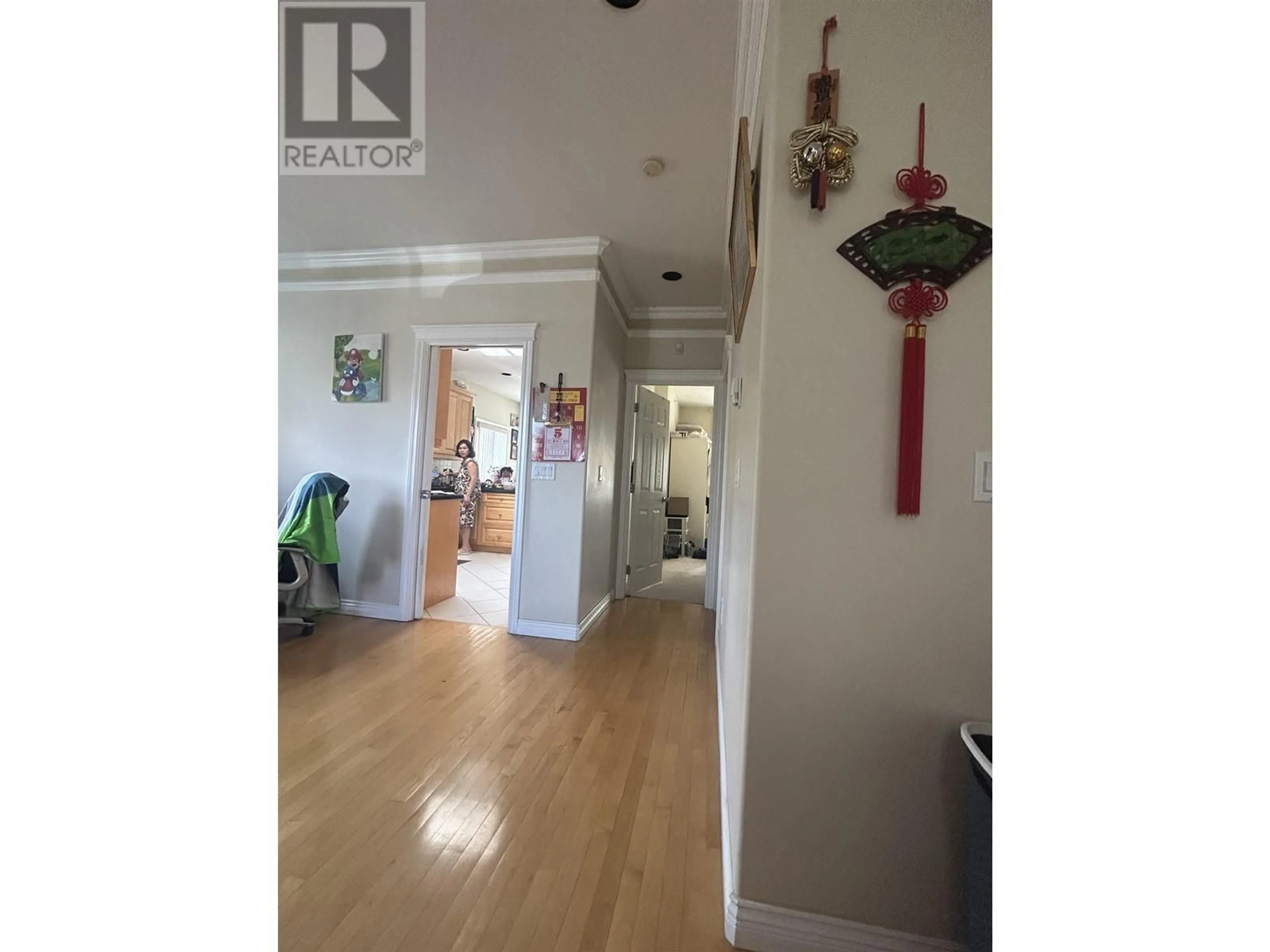 Indoor foyer, wood floors for 2780 PANDORA STREET, Vancouver British Columbia V5K1W1