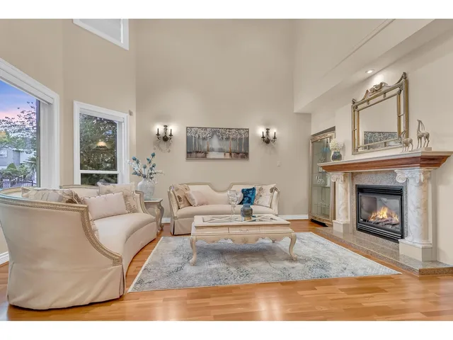 12682 55A AVENUE, Surrey 2