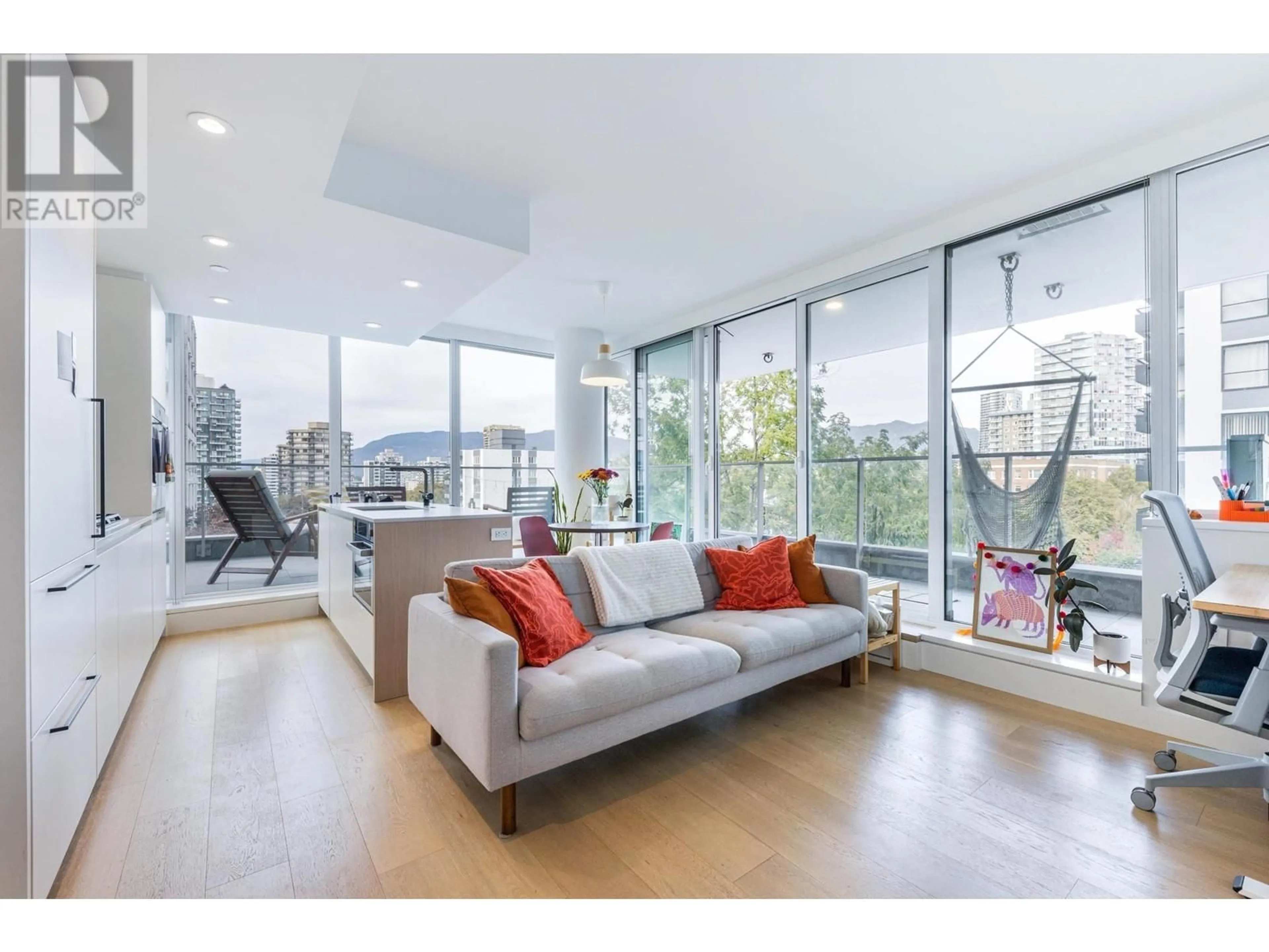 Living room, wood floors for 504 1180 BROUGHTON STREET, Vancouver British Columbia V6G2B1