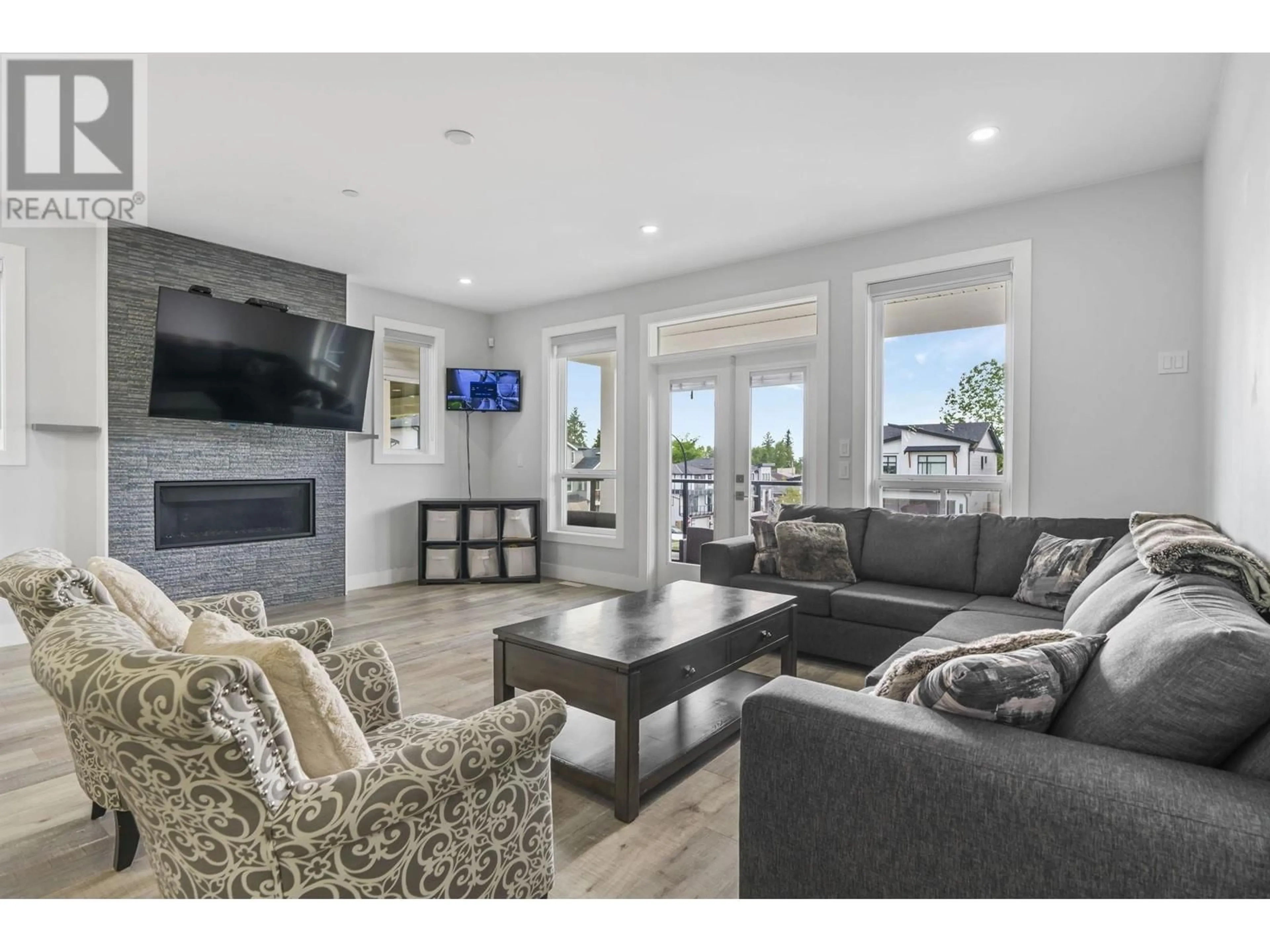 Living room, wood floors for 24629 105A AVENUE, Maple Ridge British Columbia V2W0K3