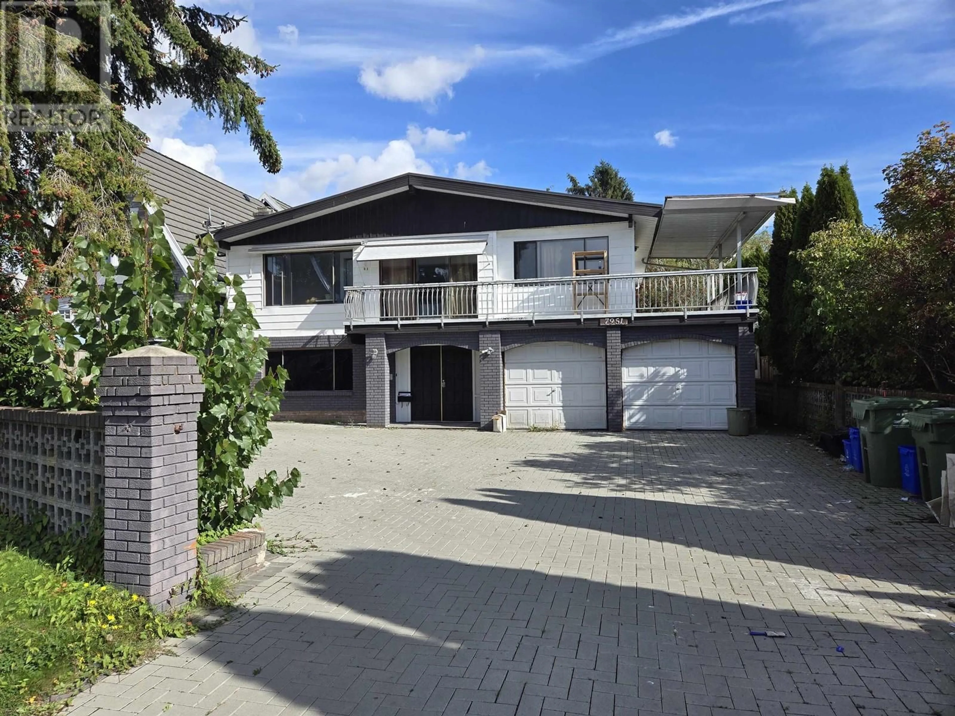 Frontside or backside of a home, the street view for 7951 THORMANBY CRESCENT, Richmond British Columbia V7C4G4