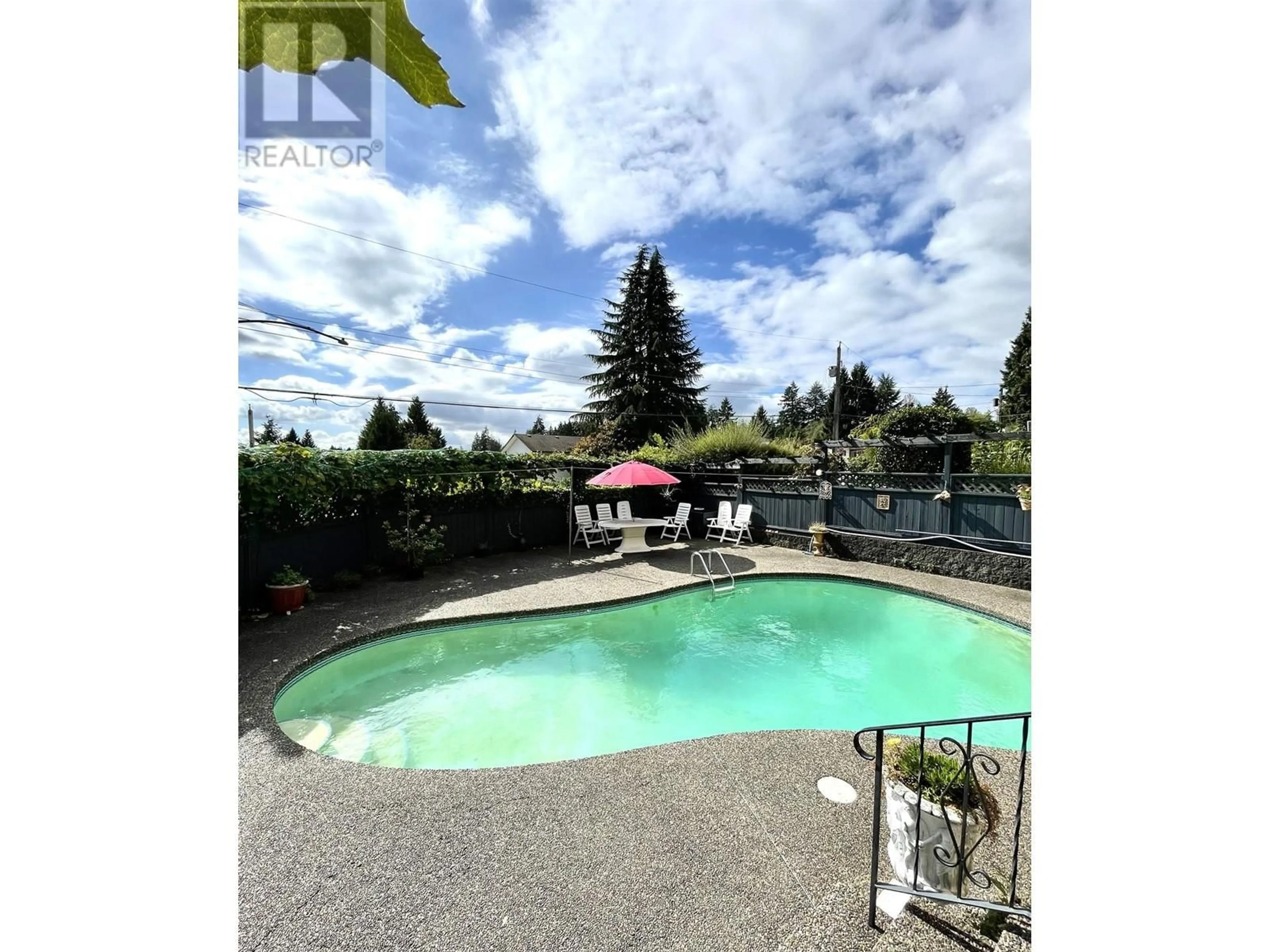 Indoor or outdoor pool for 1240 EASTVIEW ROAD, North Vancouver British Columbia V7J1L6